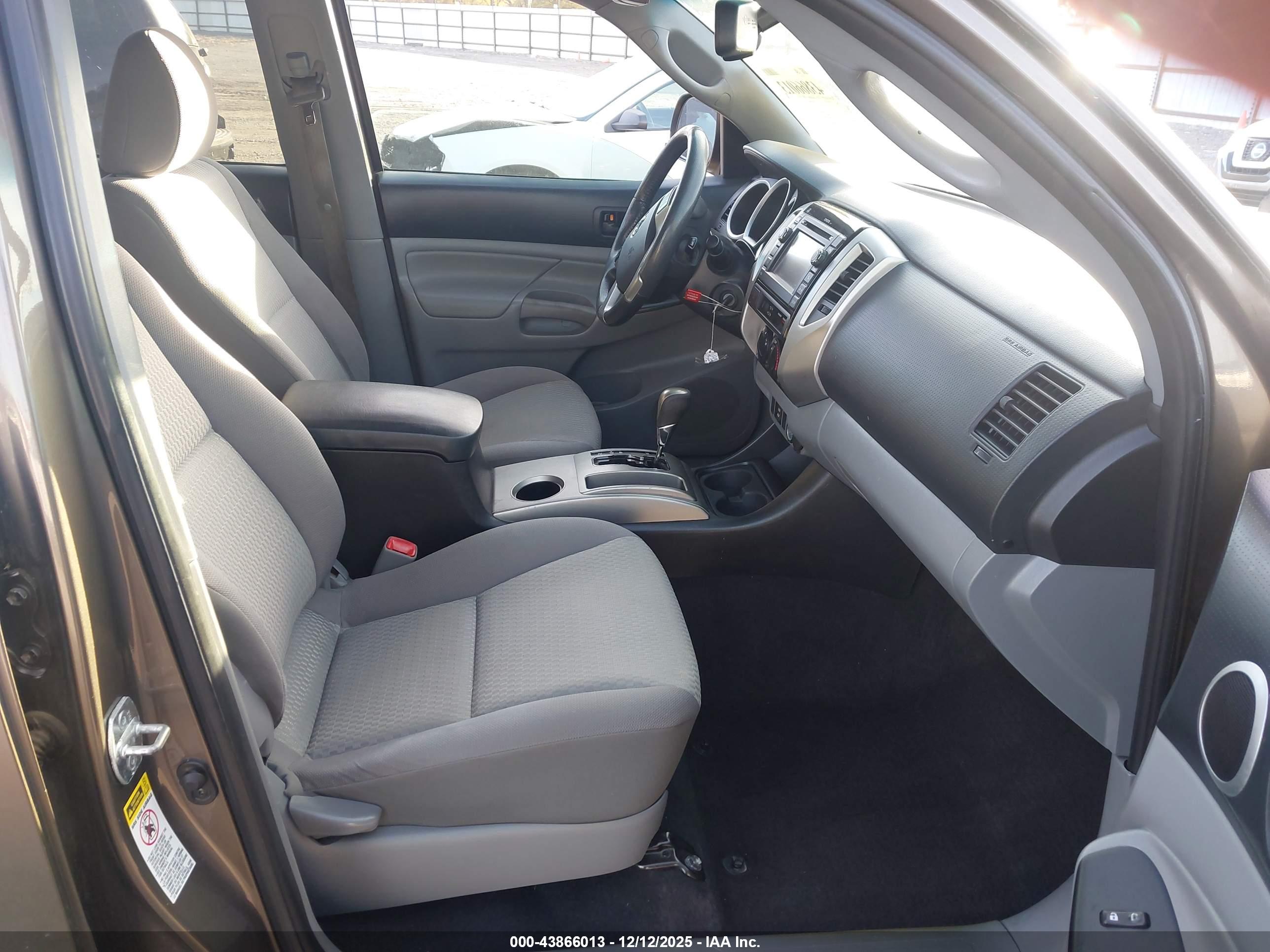 TOYOTA TACOMA image 5
