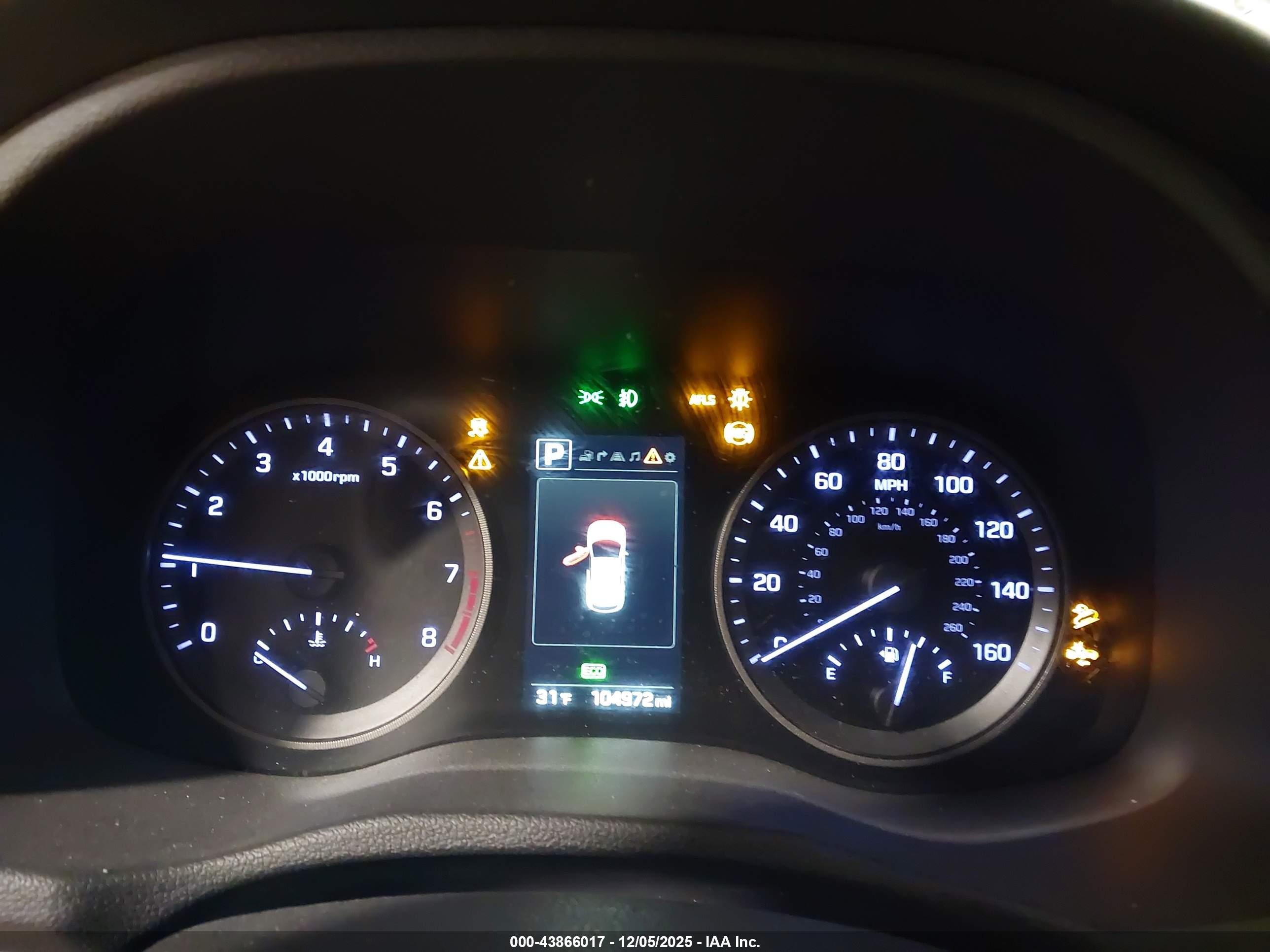 HYUNDAI TUCSON image 7