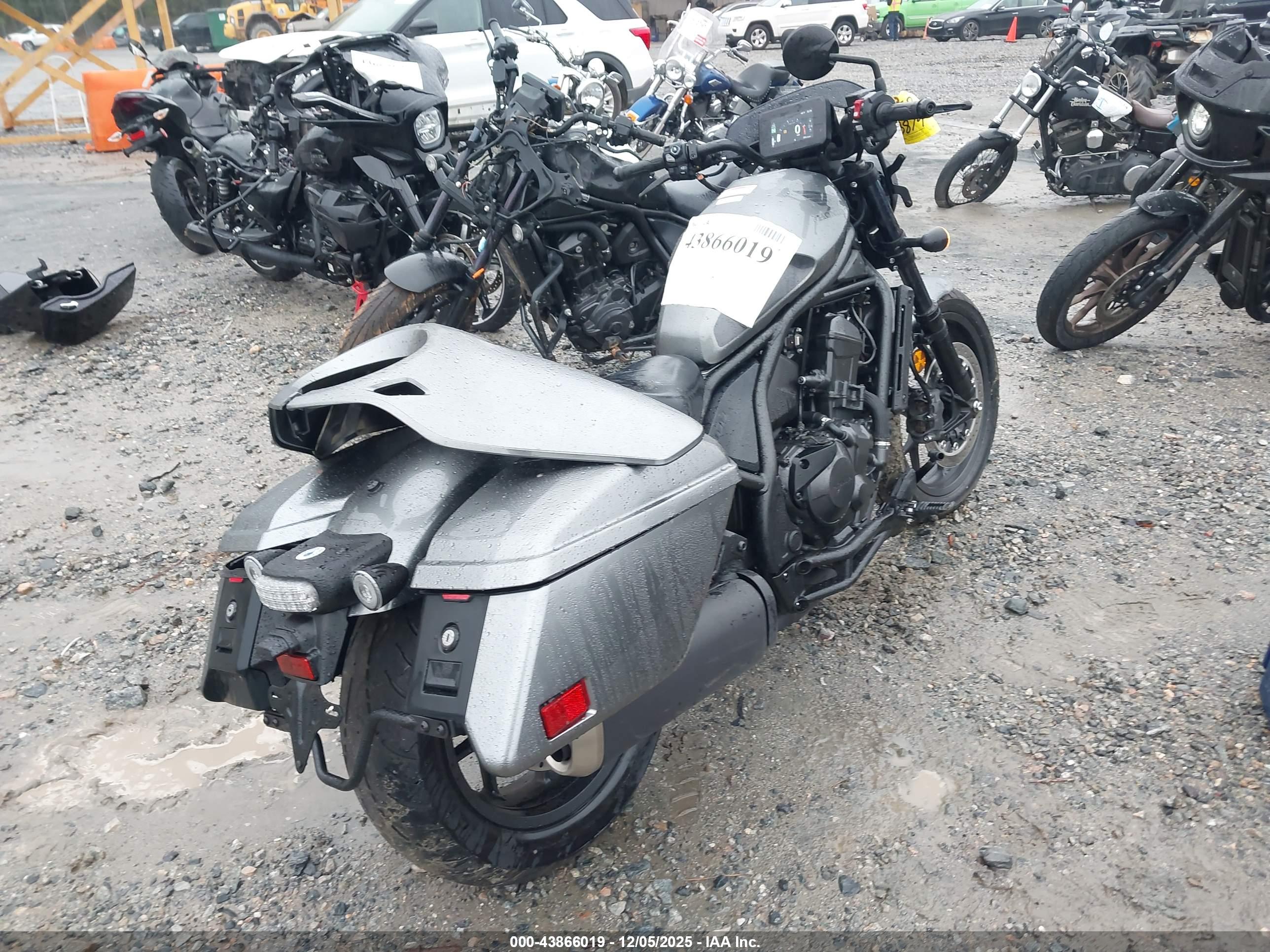 HONDA CMX1100 image 4