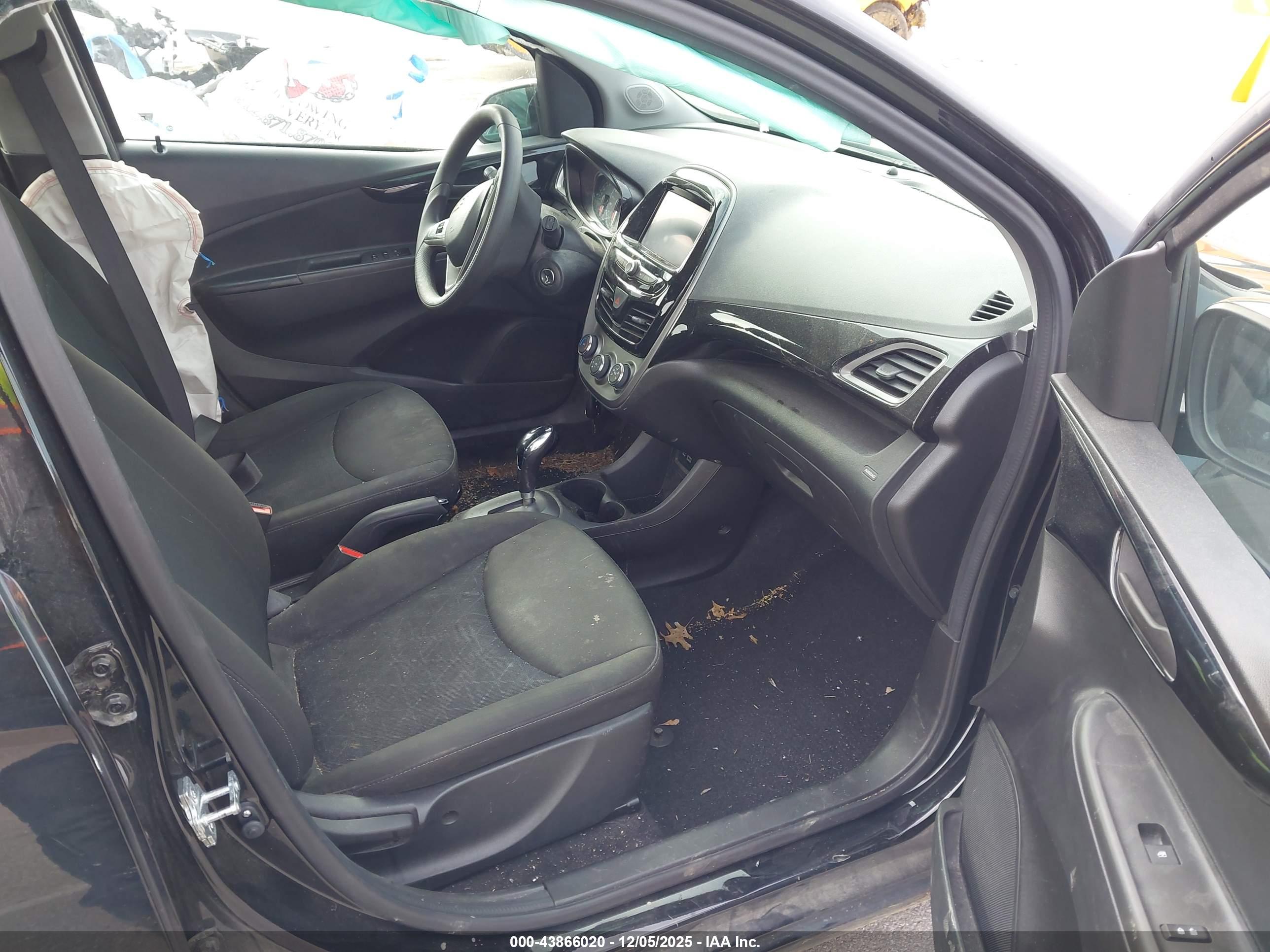 CHEVROLET SPARK image 5