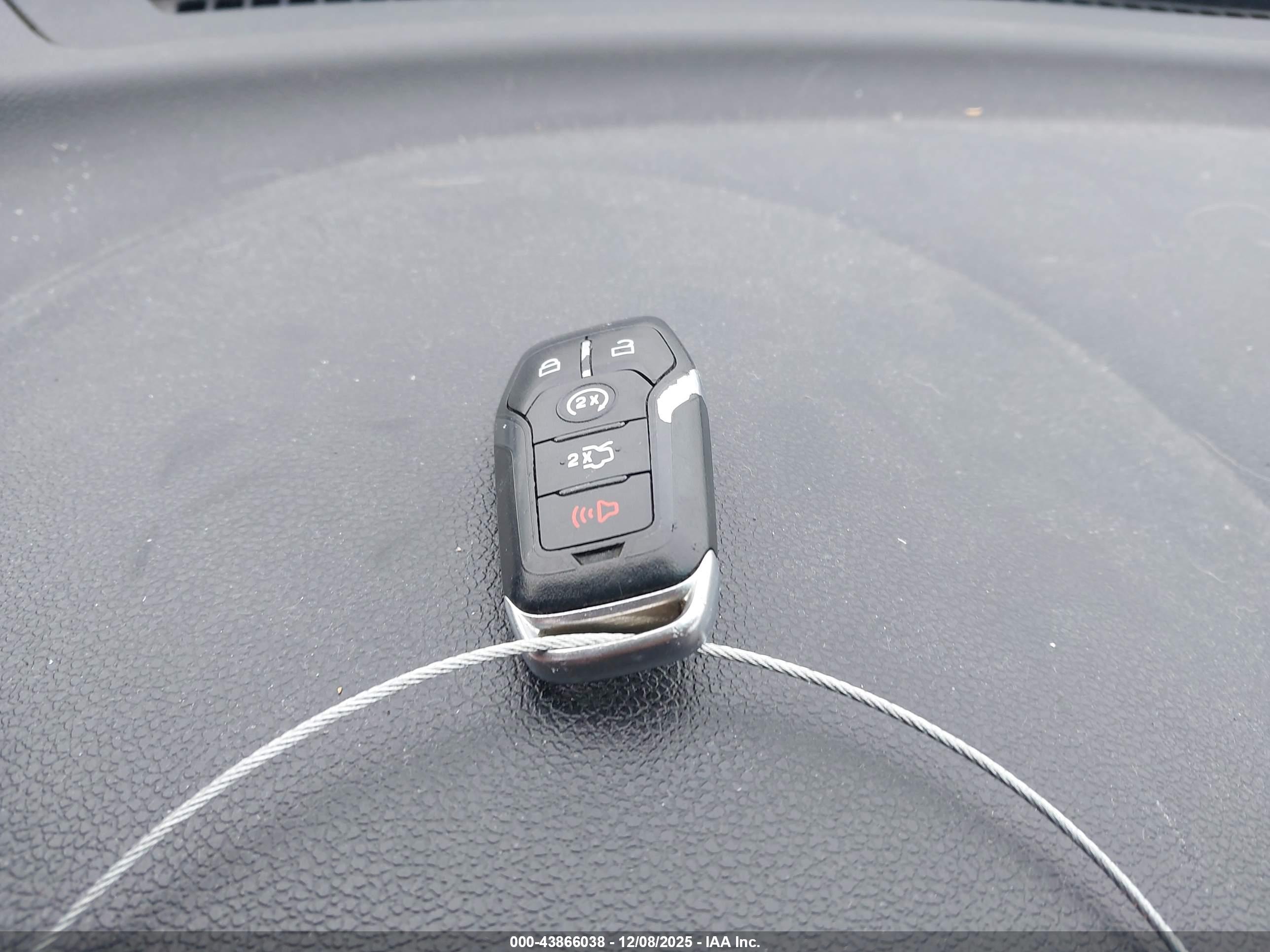 FORD EXPLORER image 11