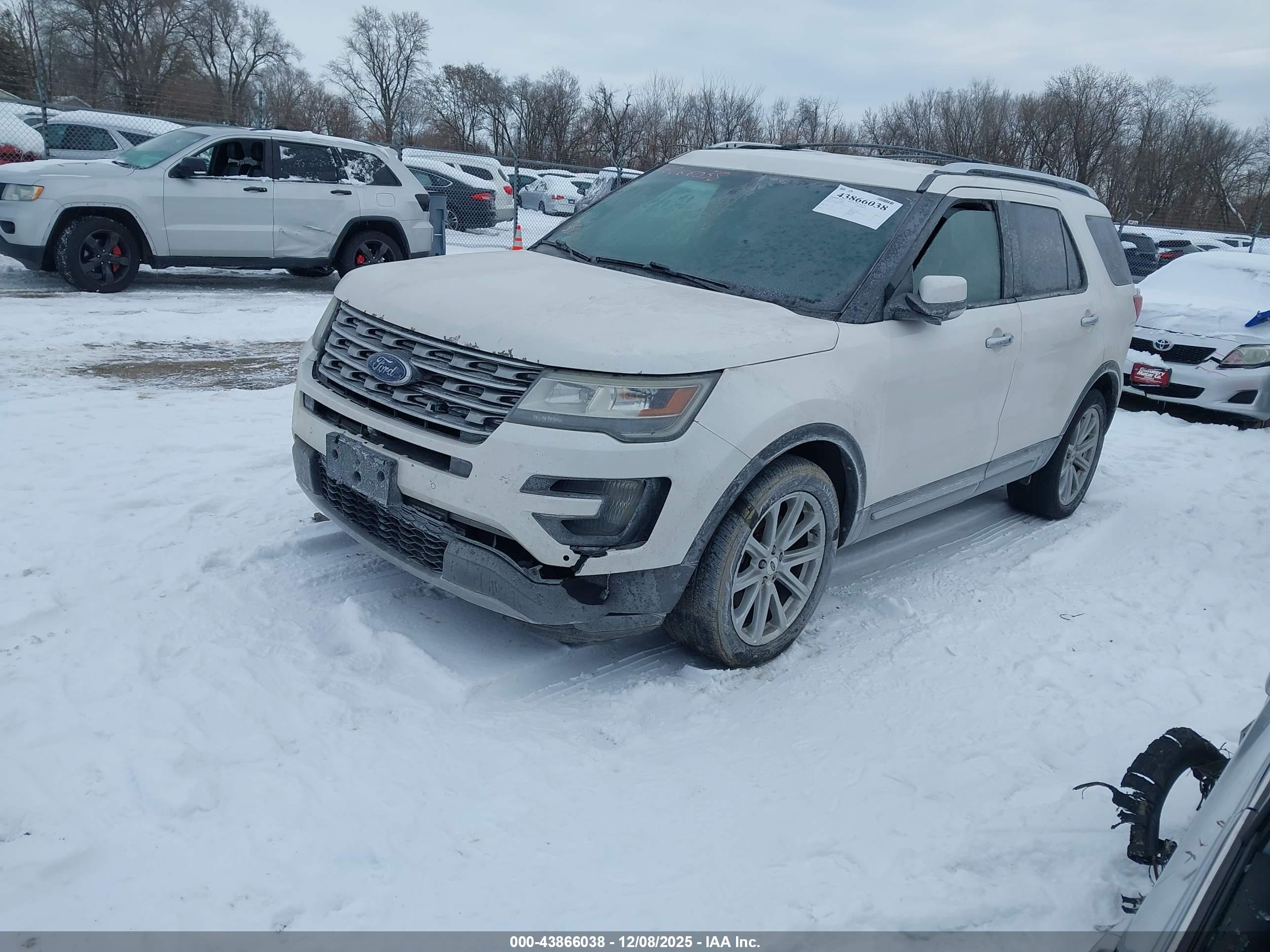 FORD EXPLORER image 2