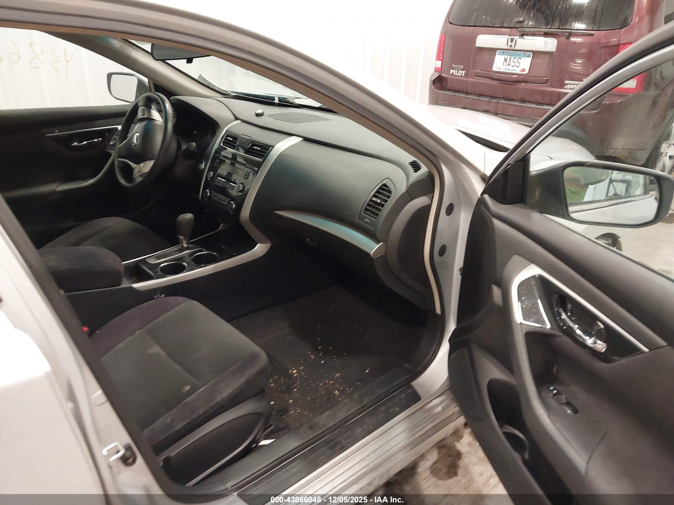 NISSAN ALTIMA image 5