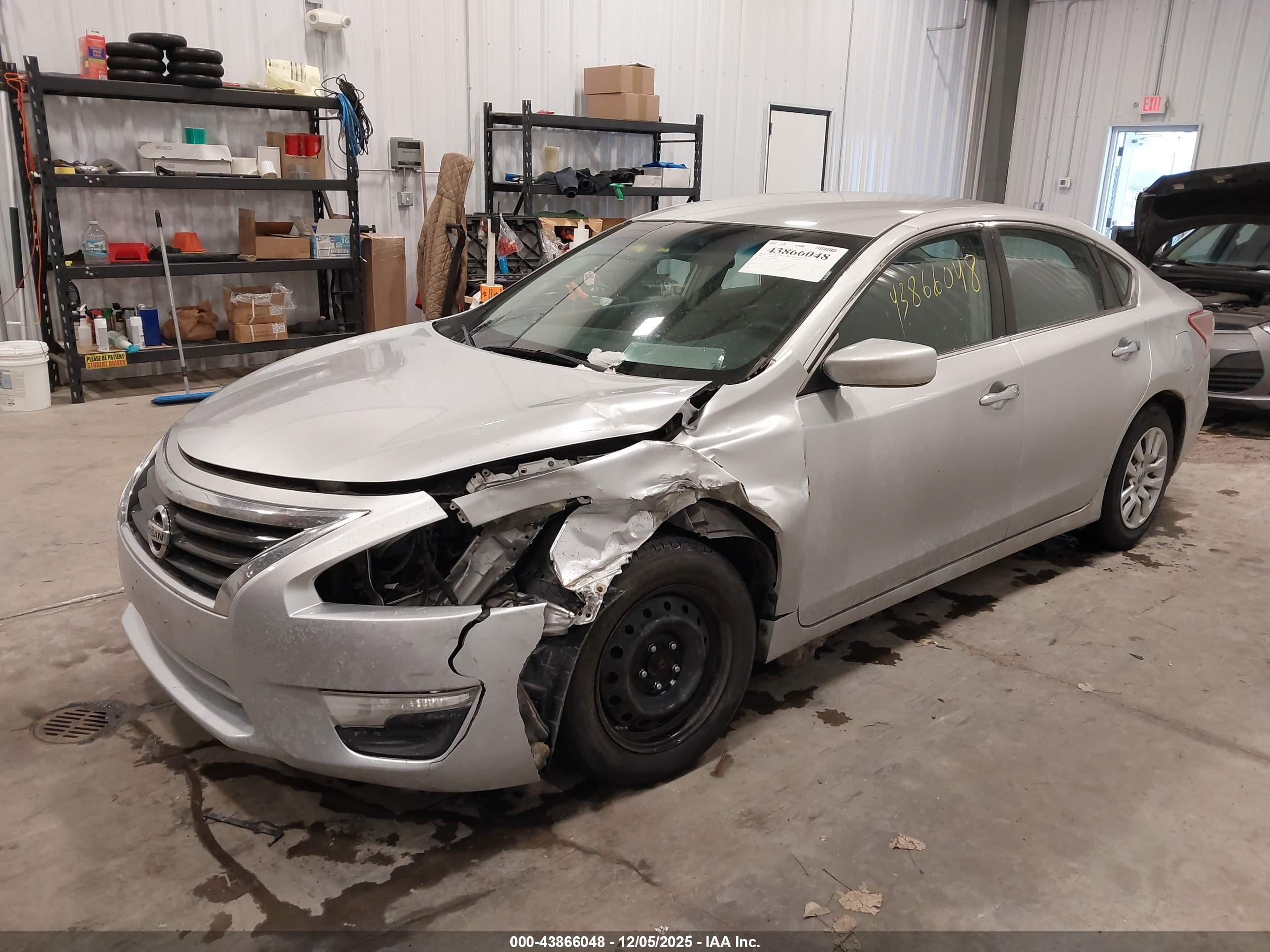 NISSAN ALTIMA image 6