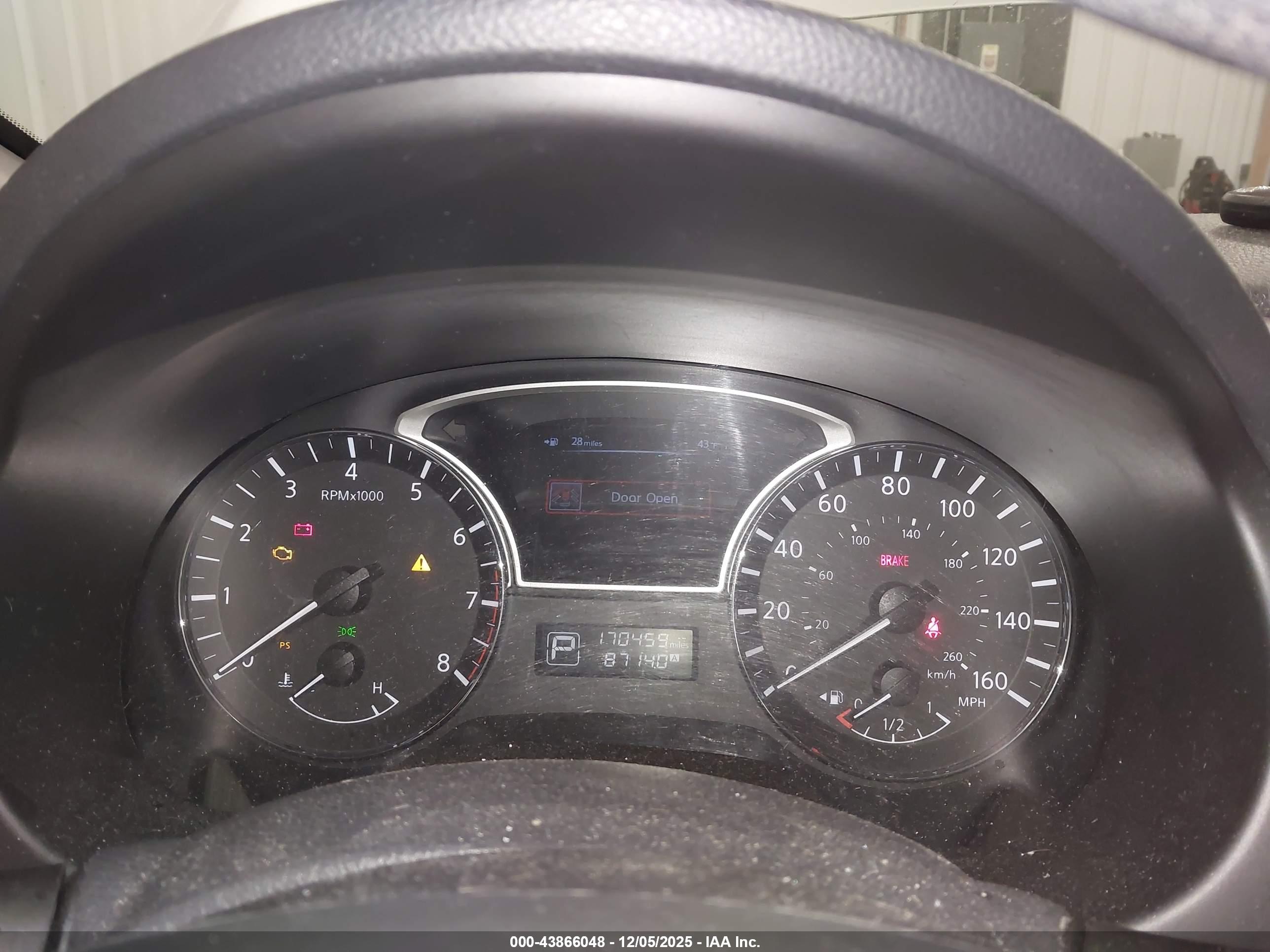 NISSAN ALTIMA image 7