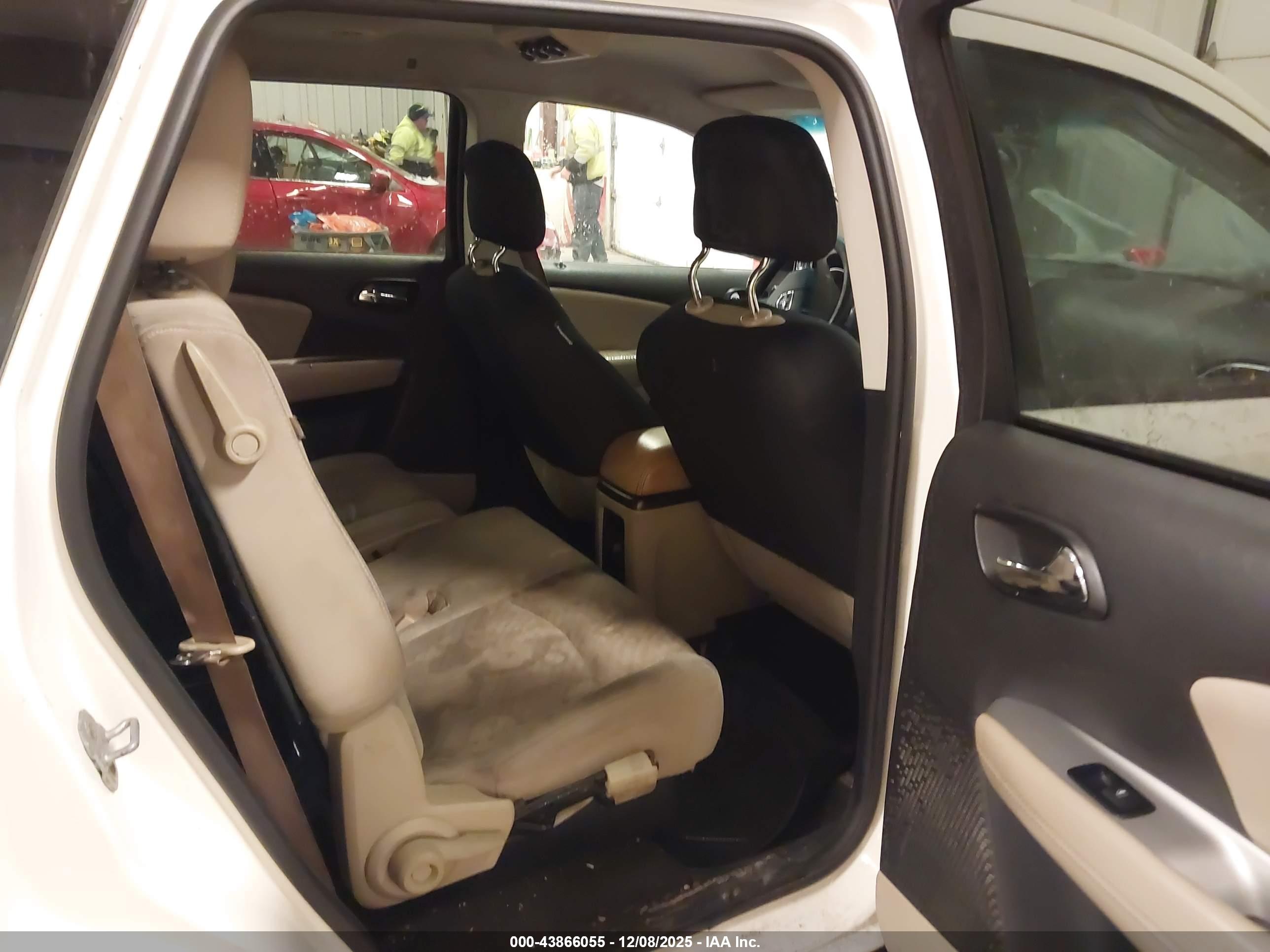 DODGE JOURNEY image 8