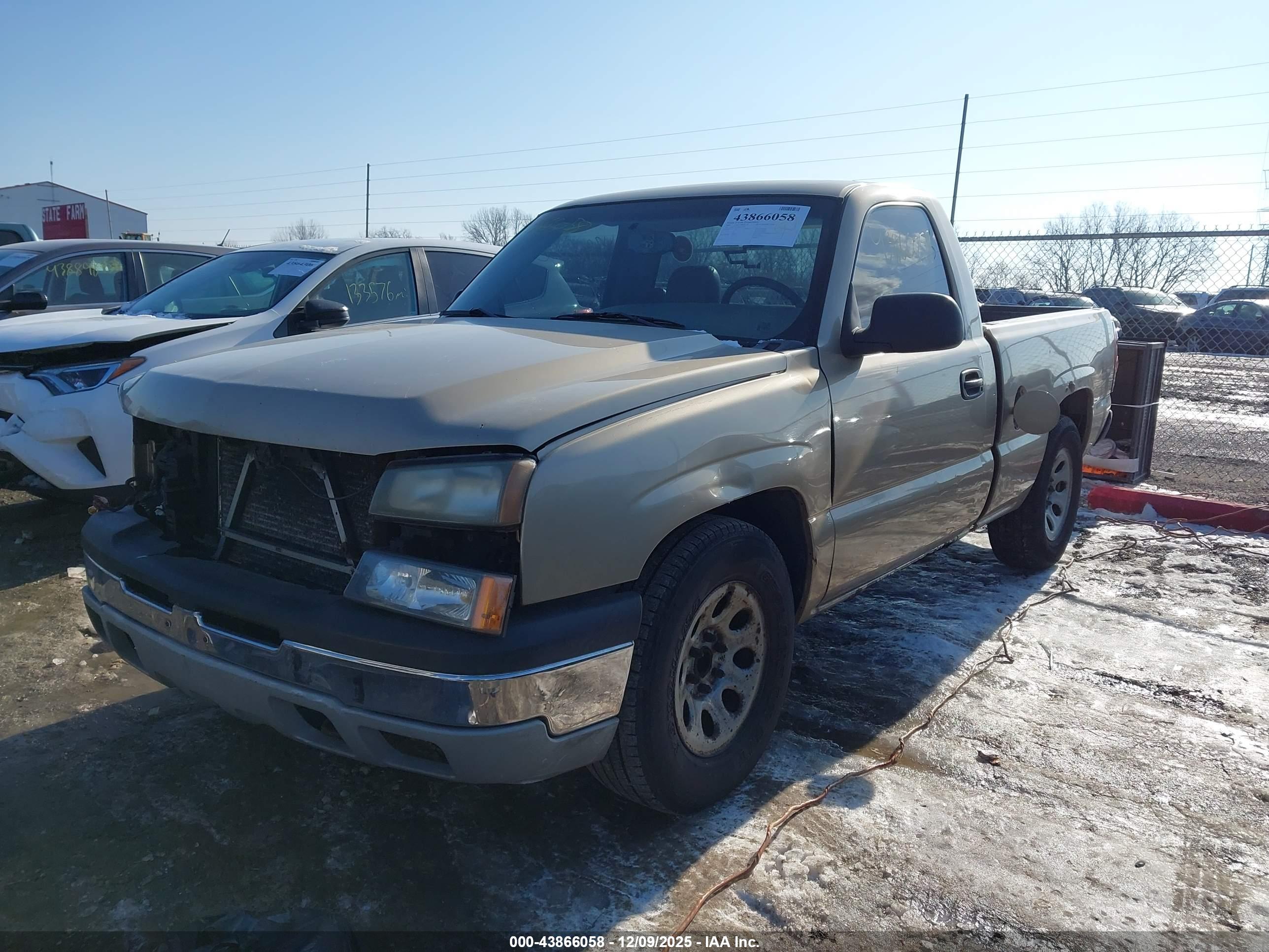 CHEVROLET SILVERADO image 2
