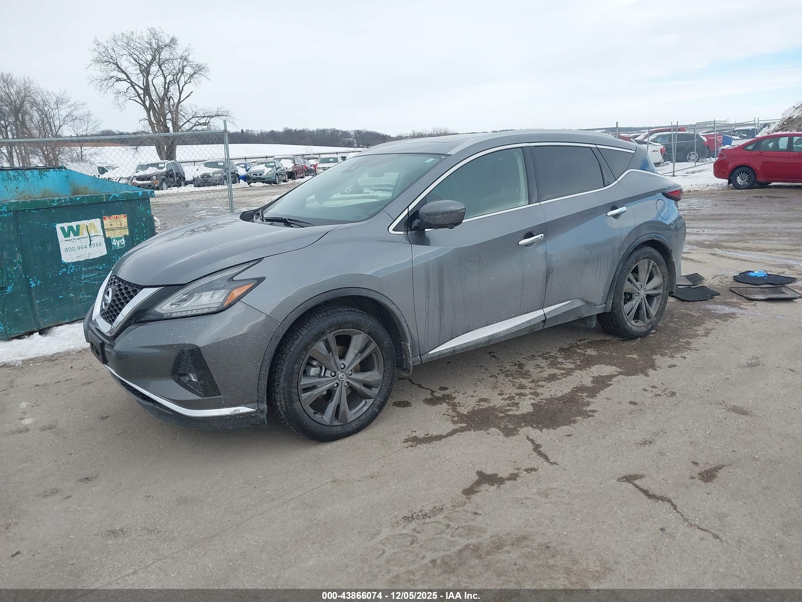 NISSAN MURANO image 2
