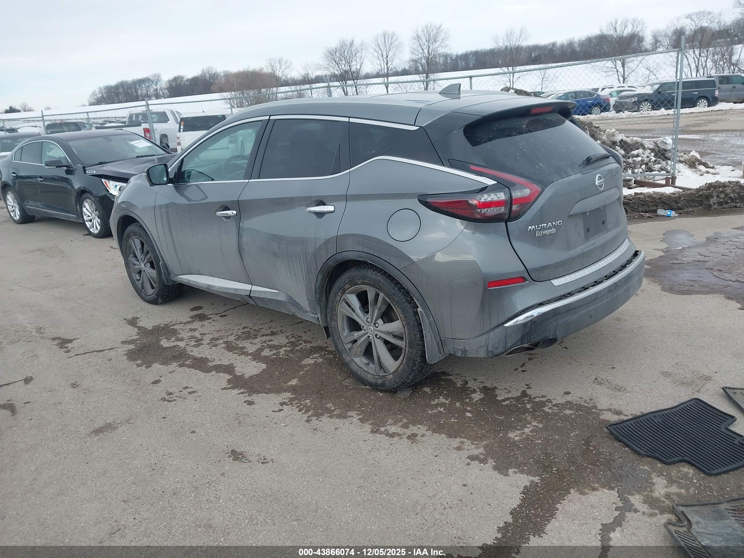NISSAN MURANO image 3