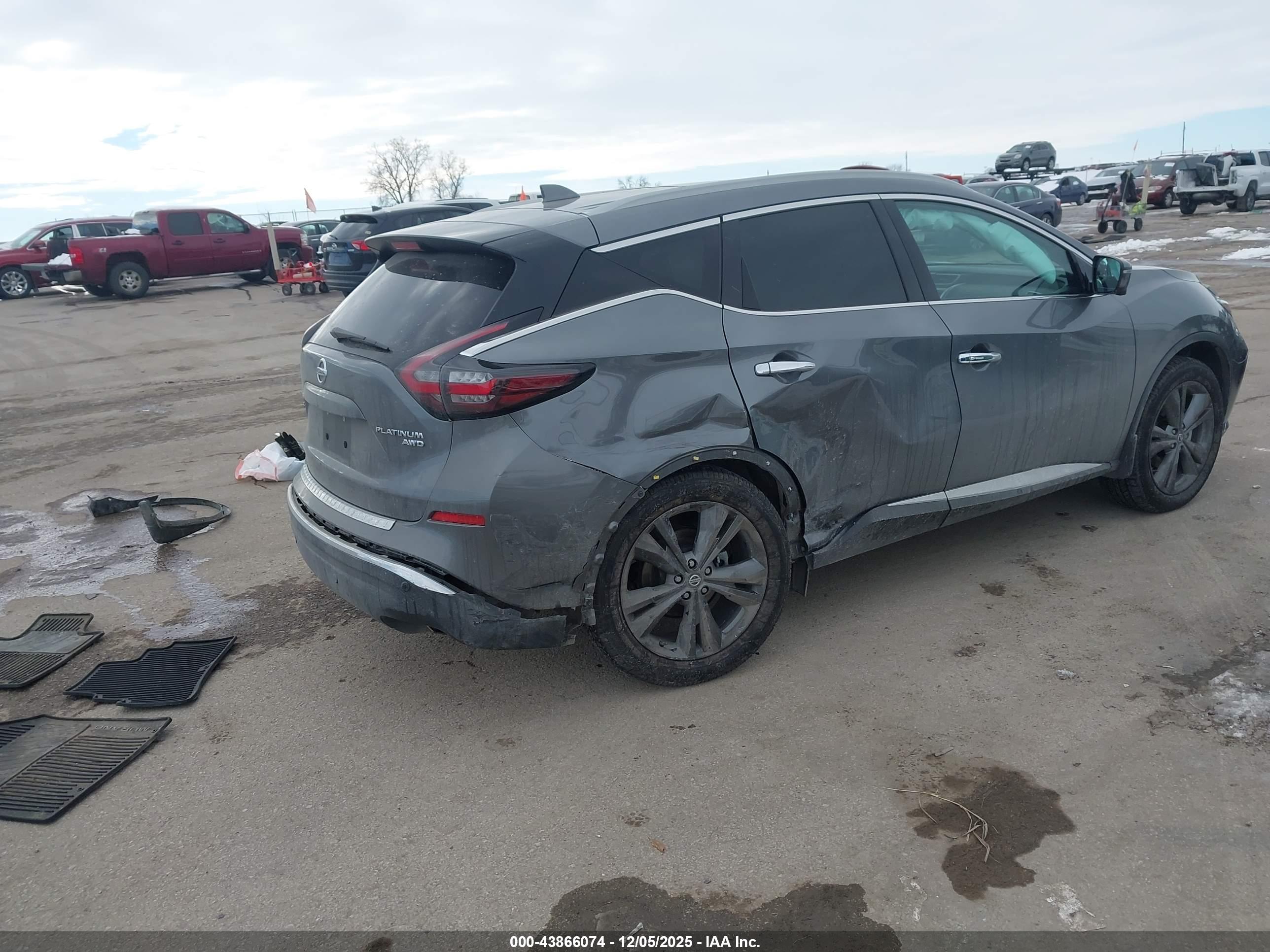 NISSAN MURANO image 4