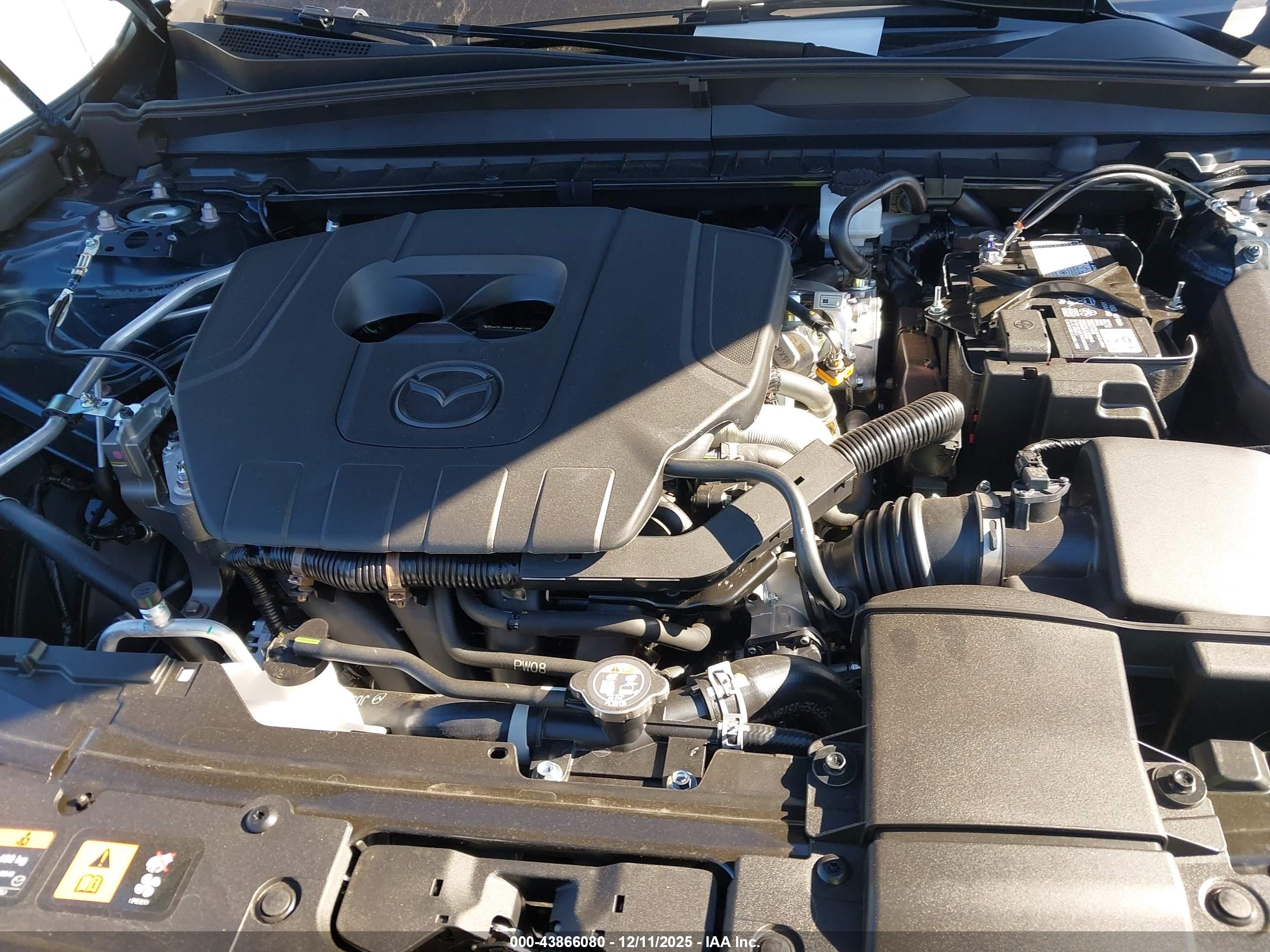 MAZDA CX-50 image 10
