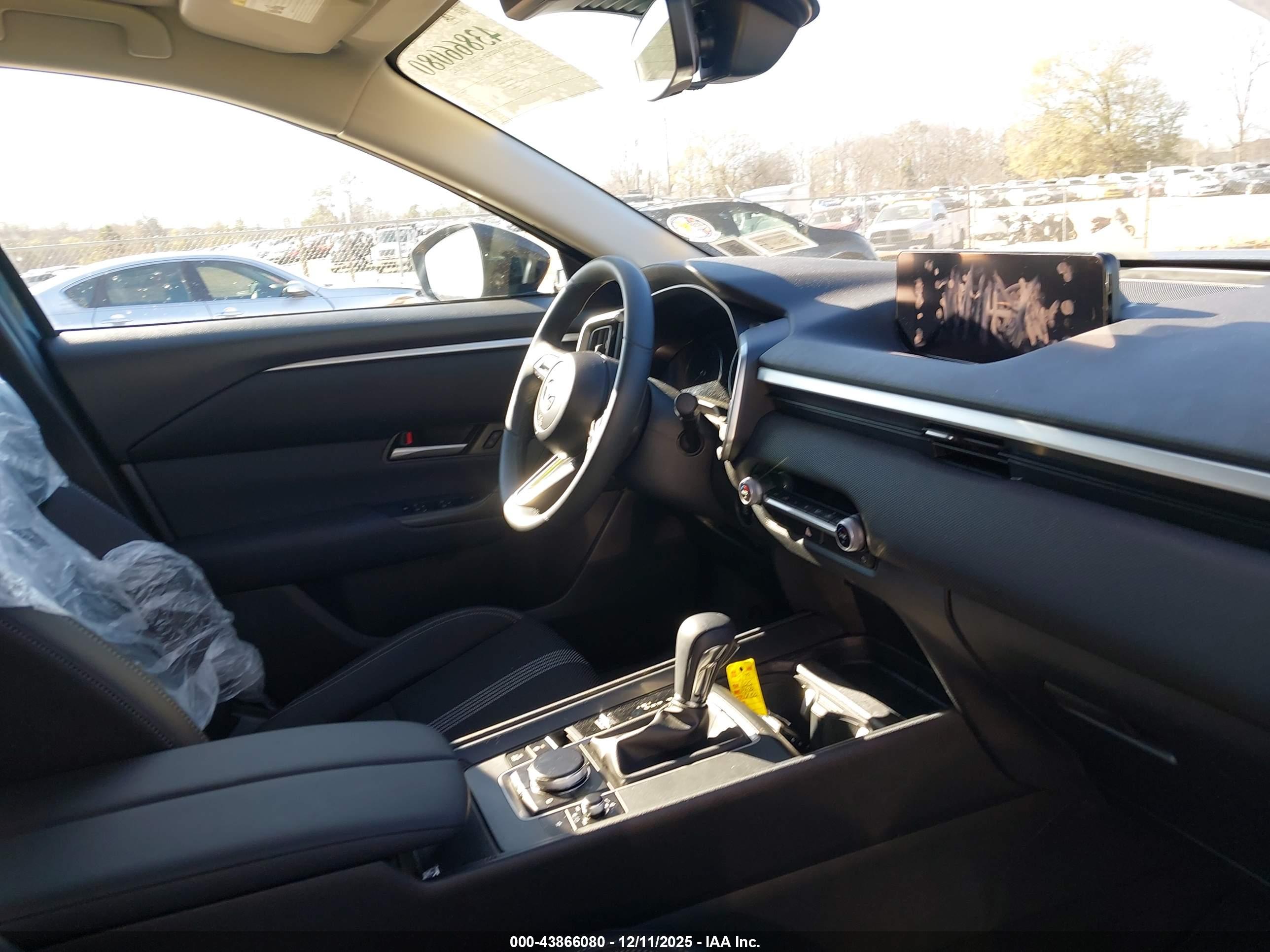 MAZDA CX-50 image 5