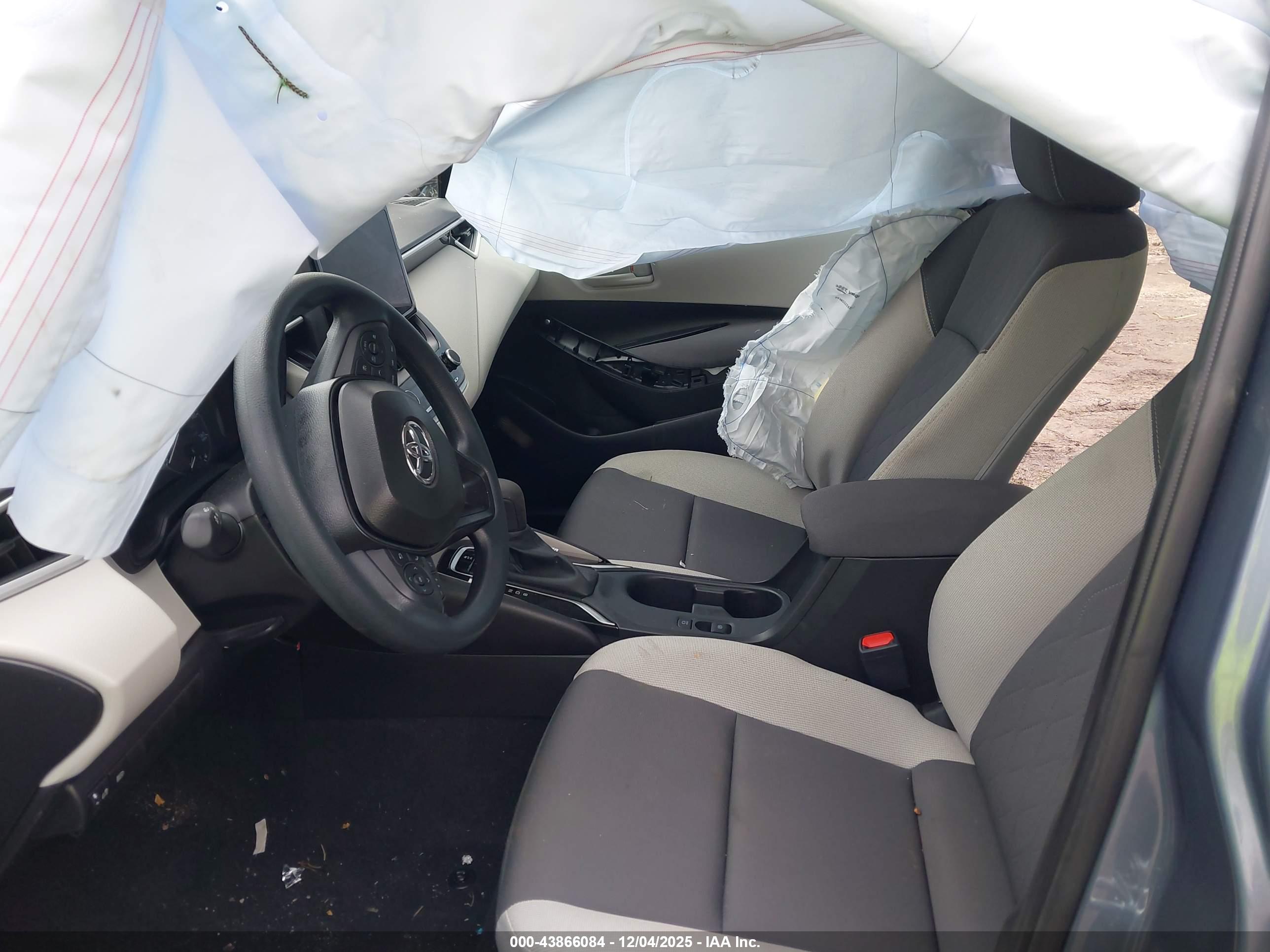 TOYOTA COROLLA image 5