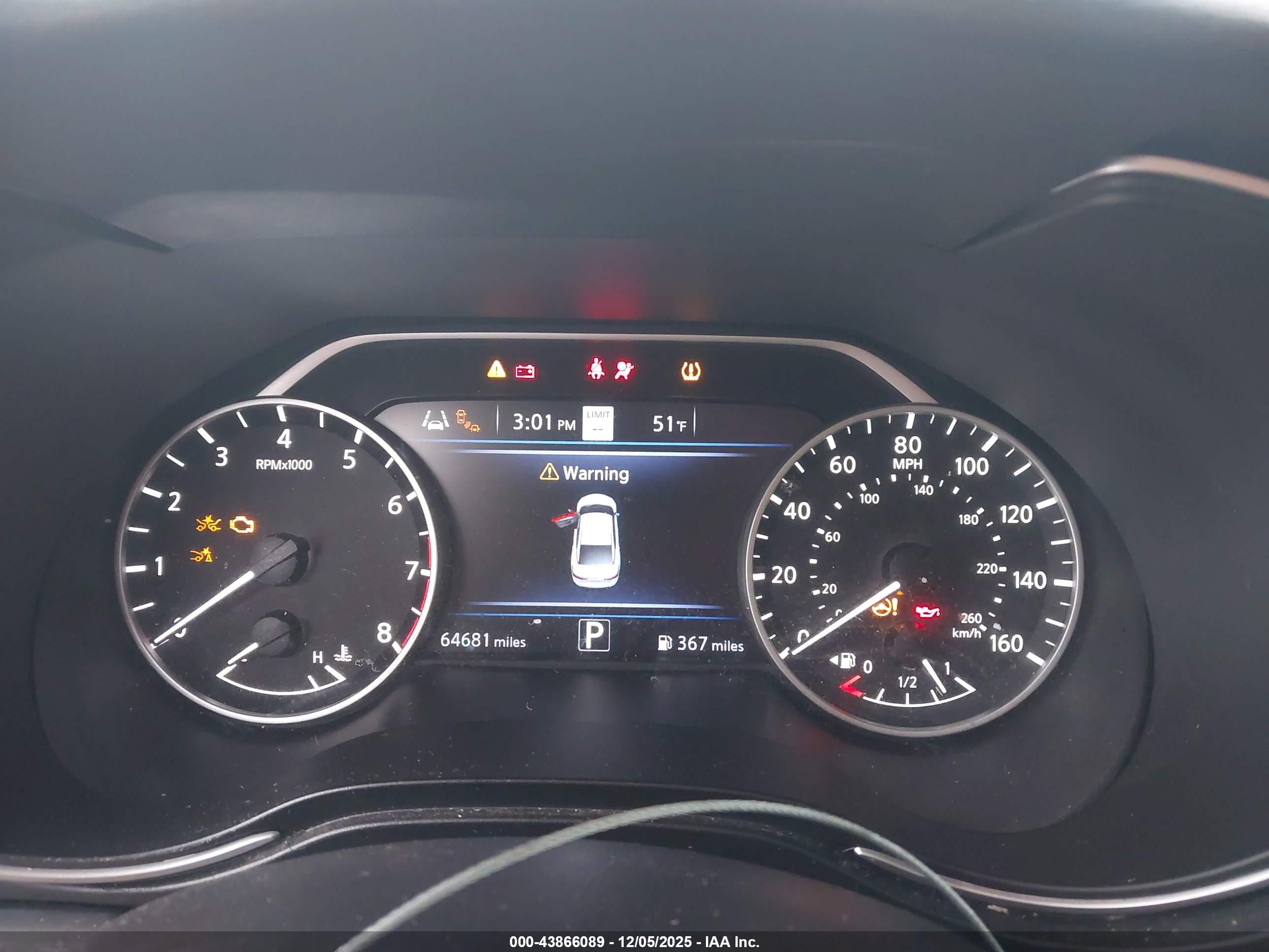 NISSAN MAXIMA image 7