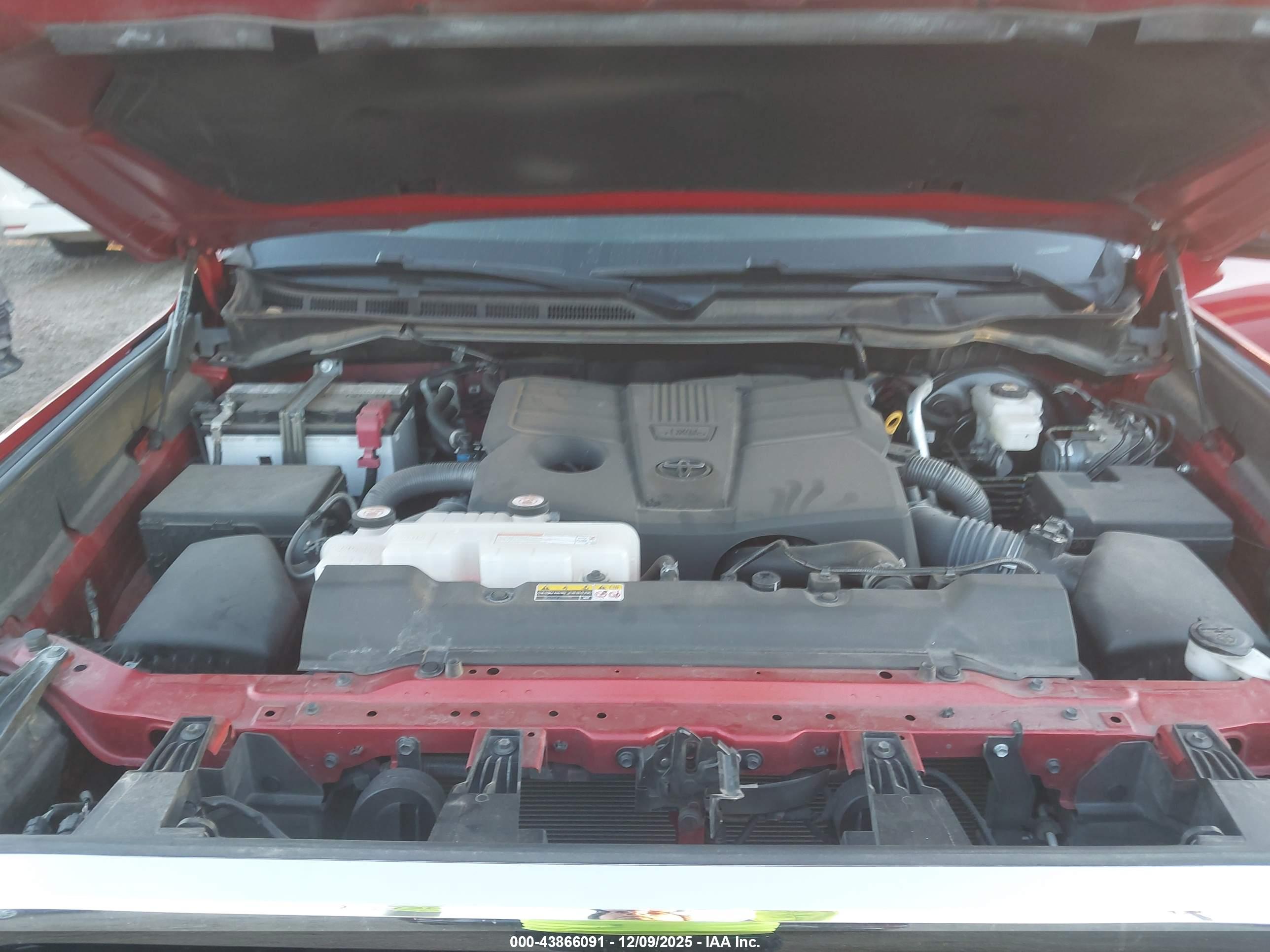 TOYOTA TUNDRA image 10