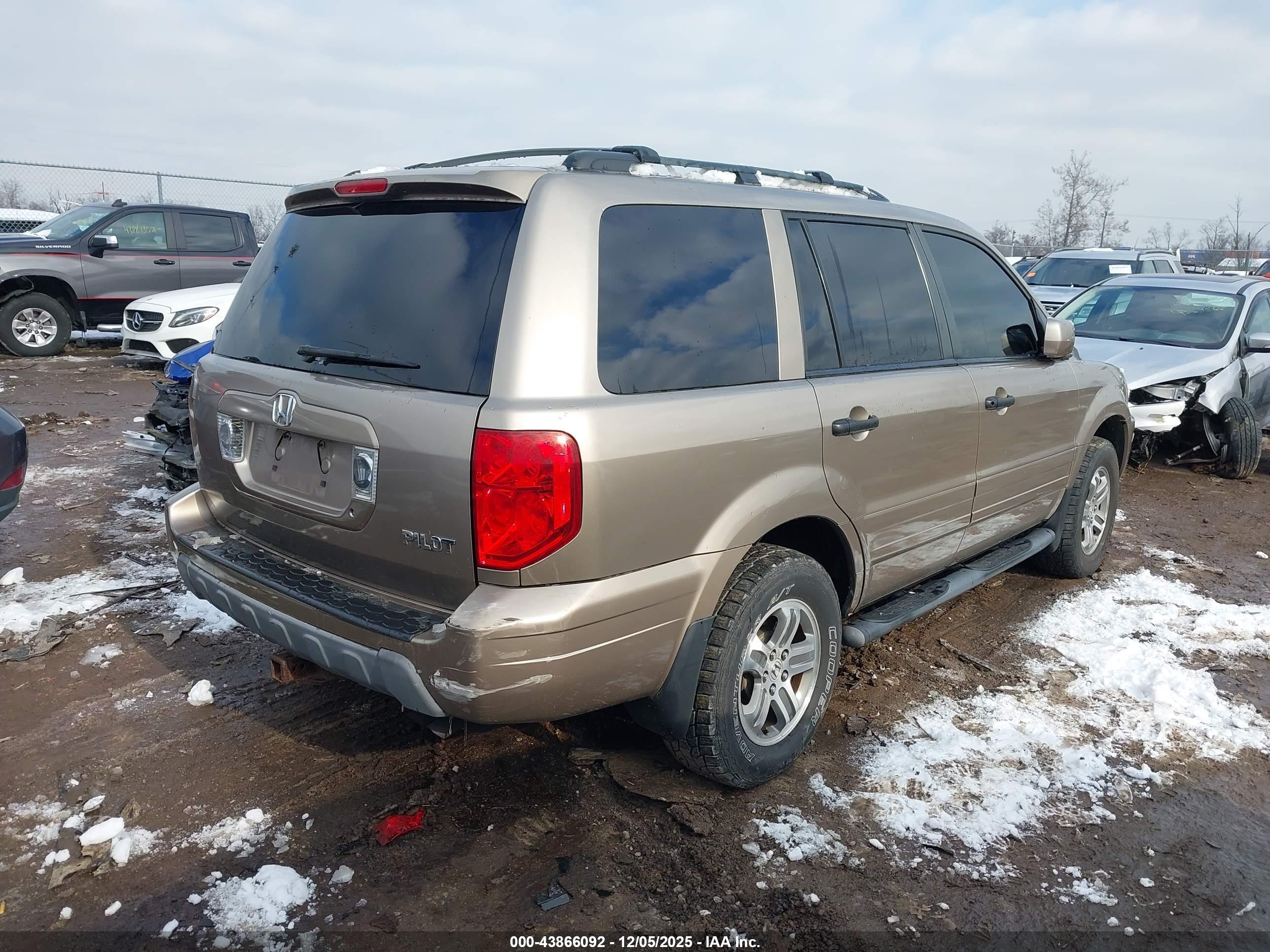 HONDA PILOT image 4