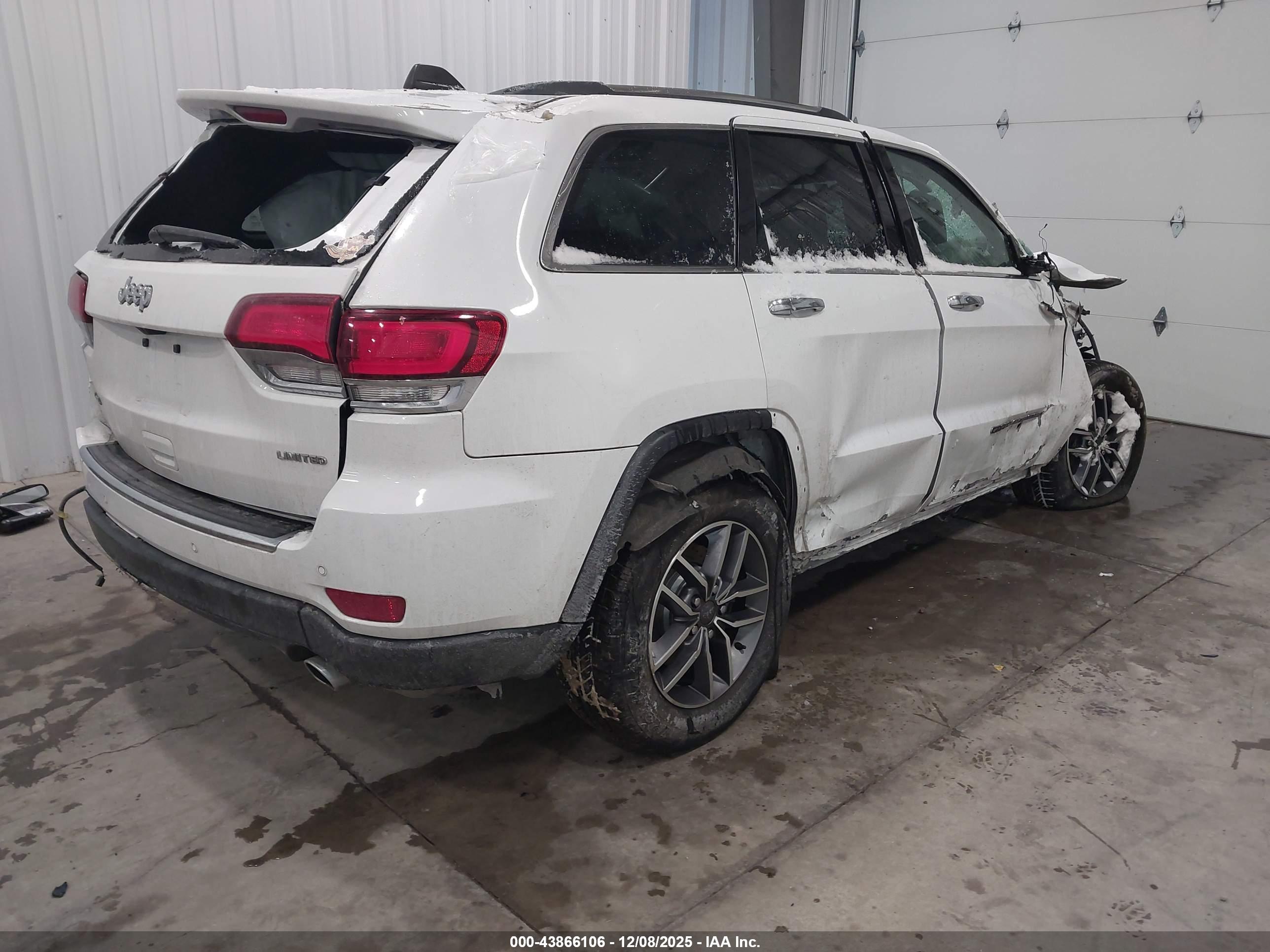 JEEP GRAND image 4