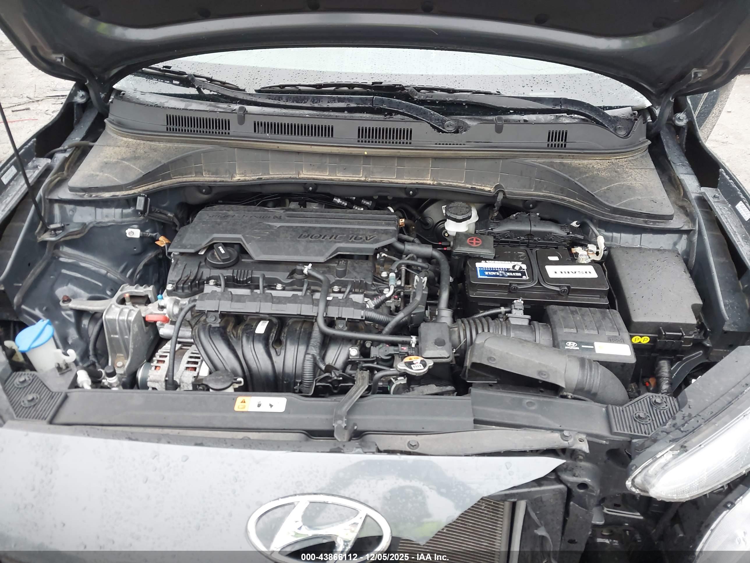 HYUNDAI KONA image 10