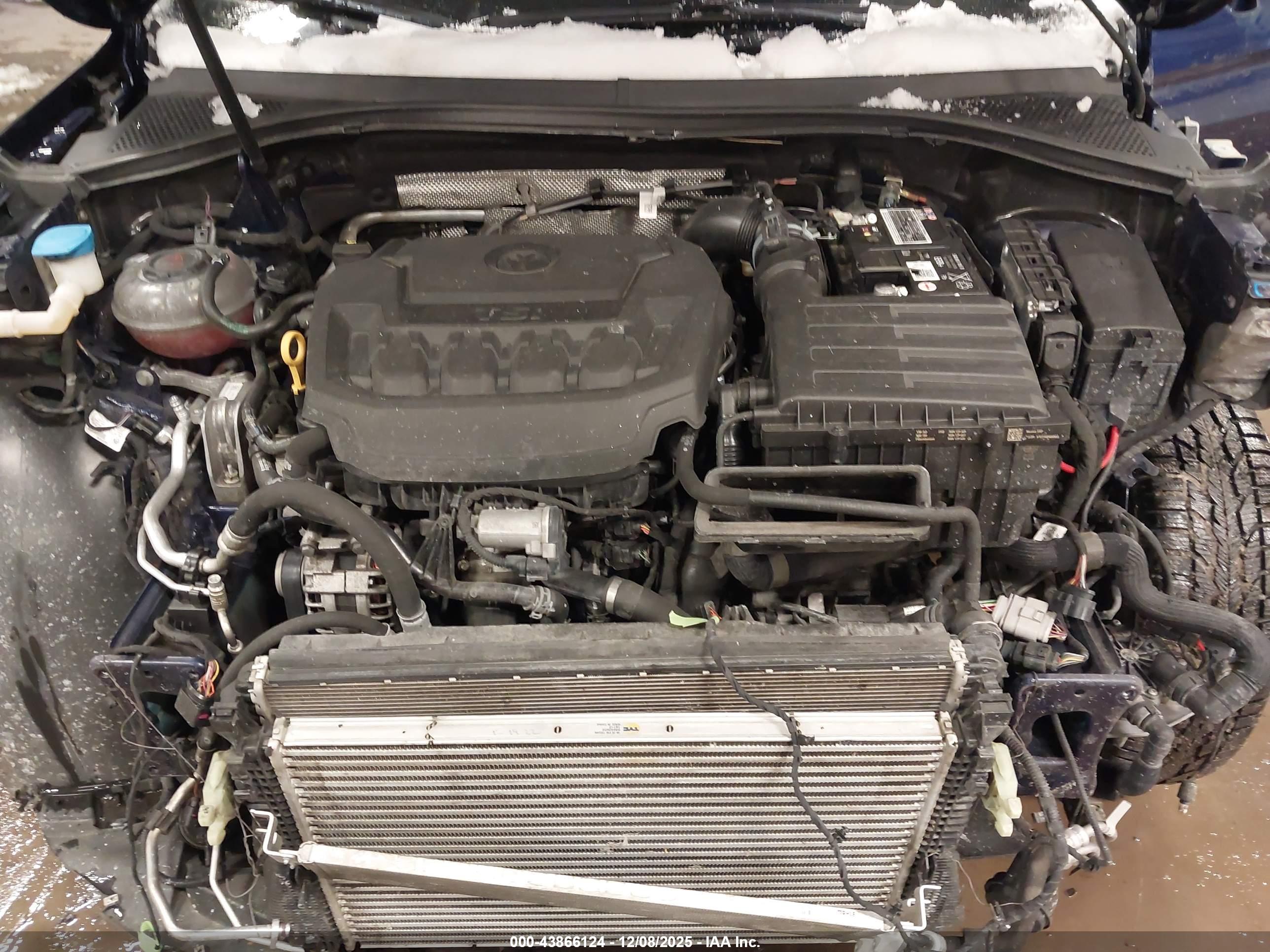 VOLKSWAGEN TIGUAN image 10