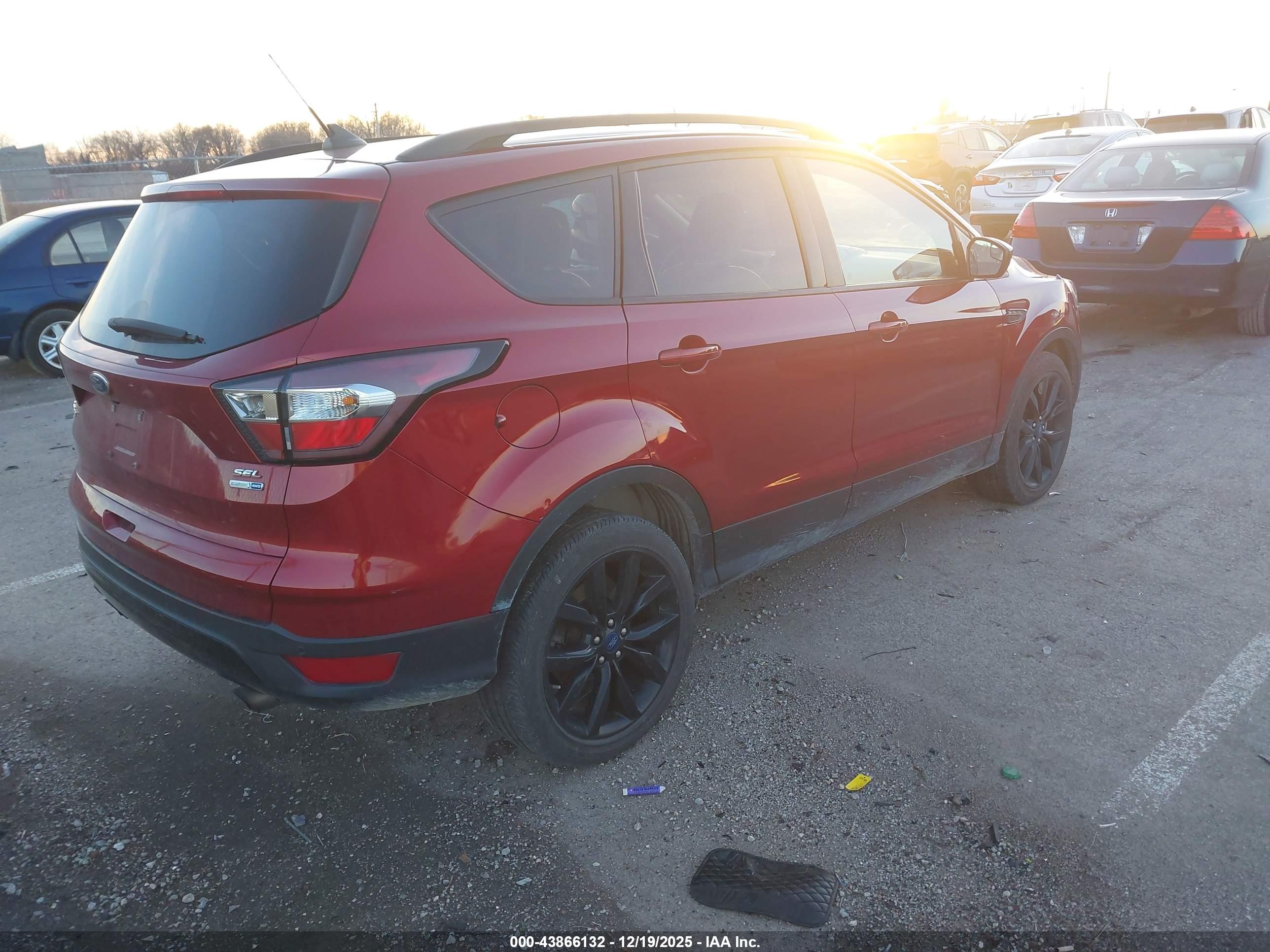 FORD ESCAPE image 4