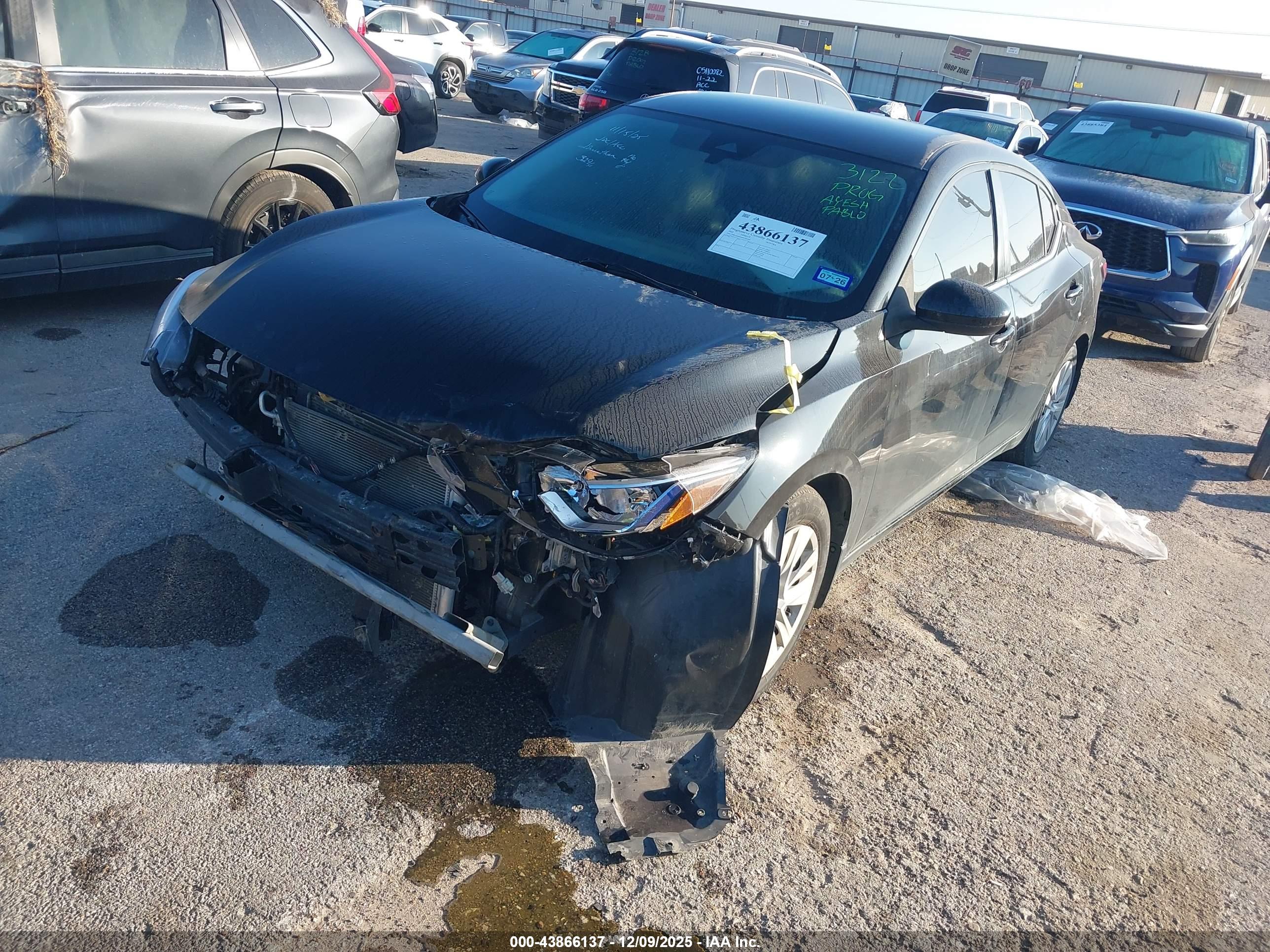 NISSAN SENTRA image 2