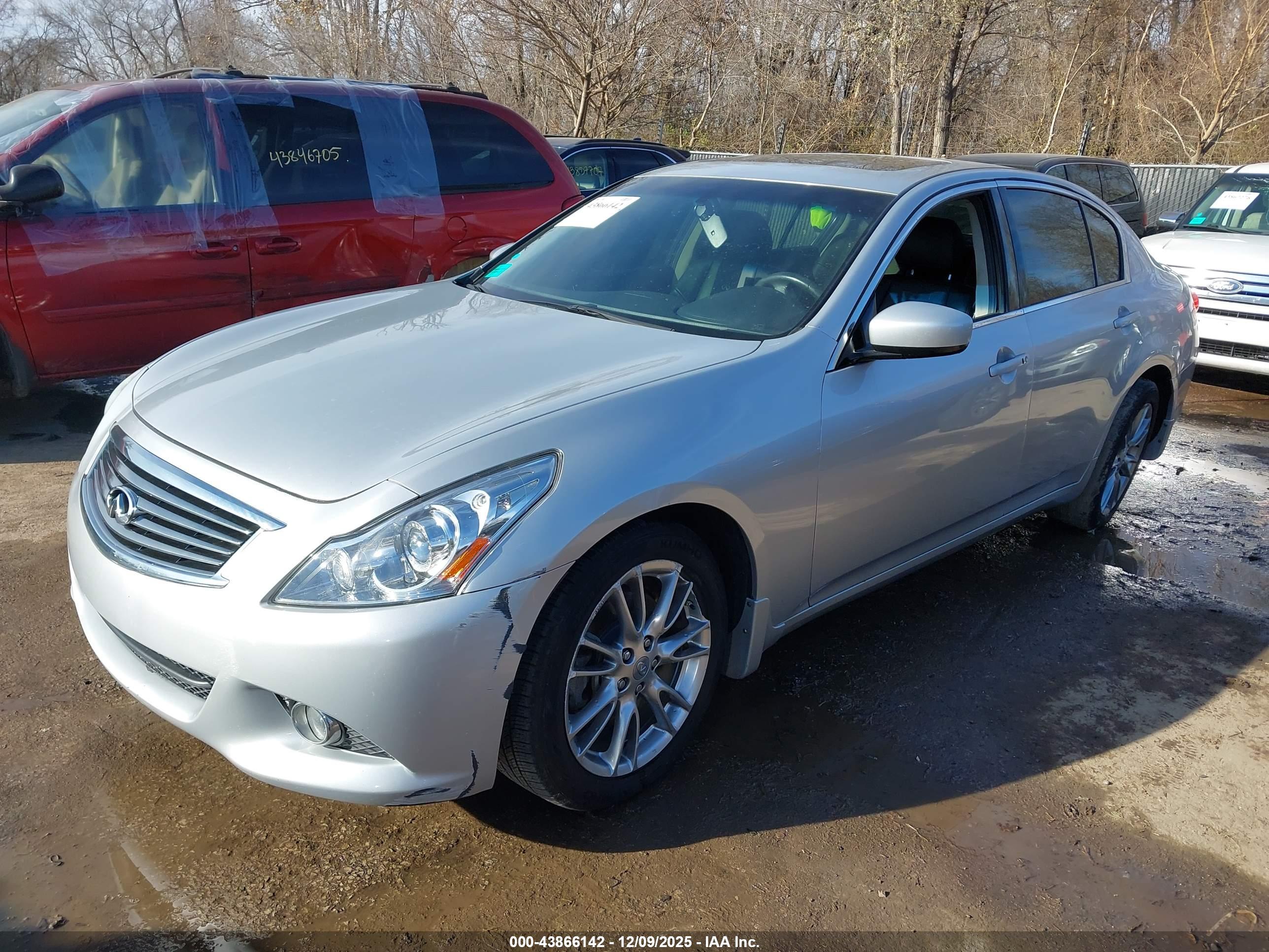 INFINITI G37X image 2