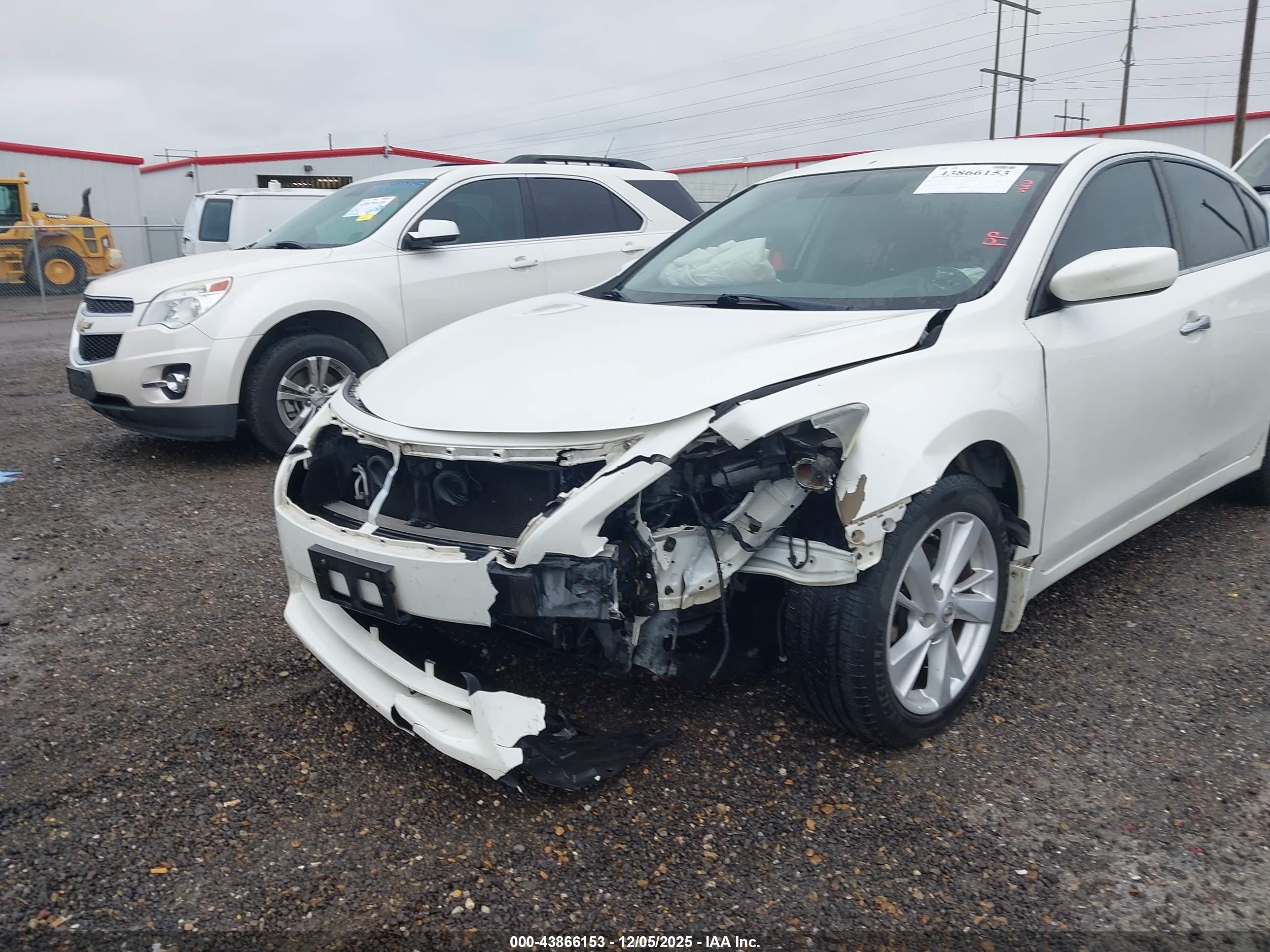 NISSAN ALTIMA image 6