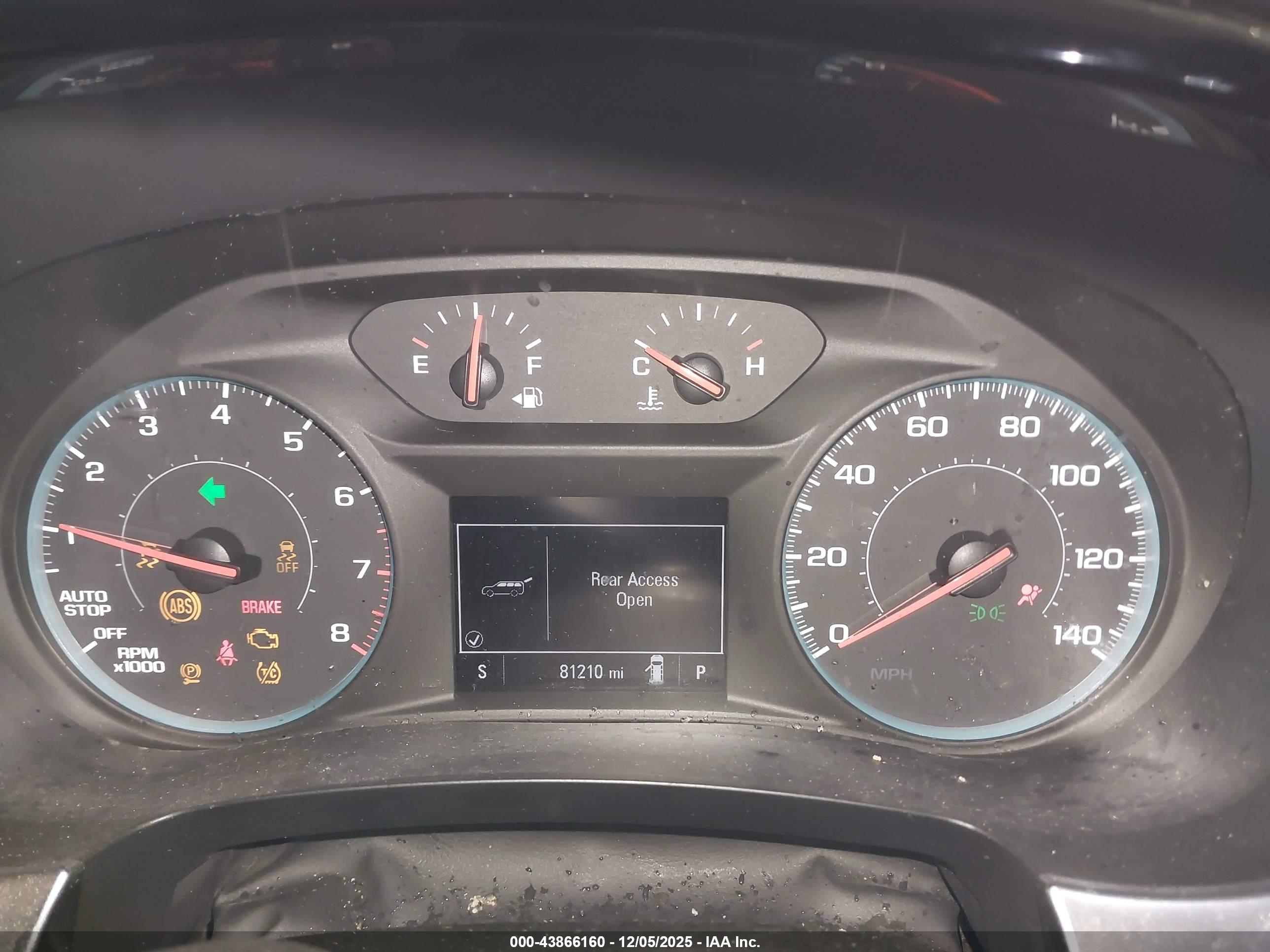 CHEVROLET TRAVERSE image 7