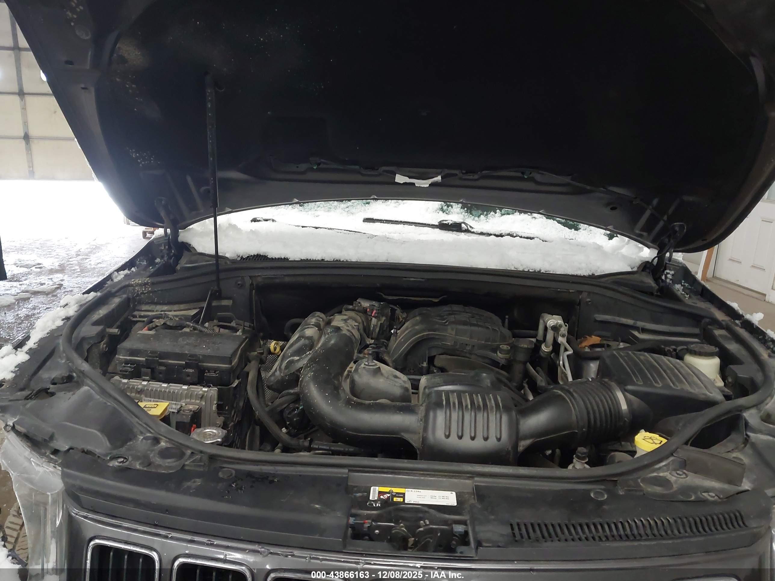 JEEP GRAND image 10