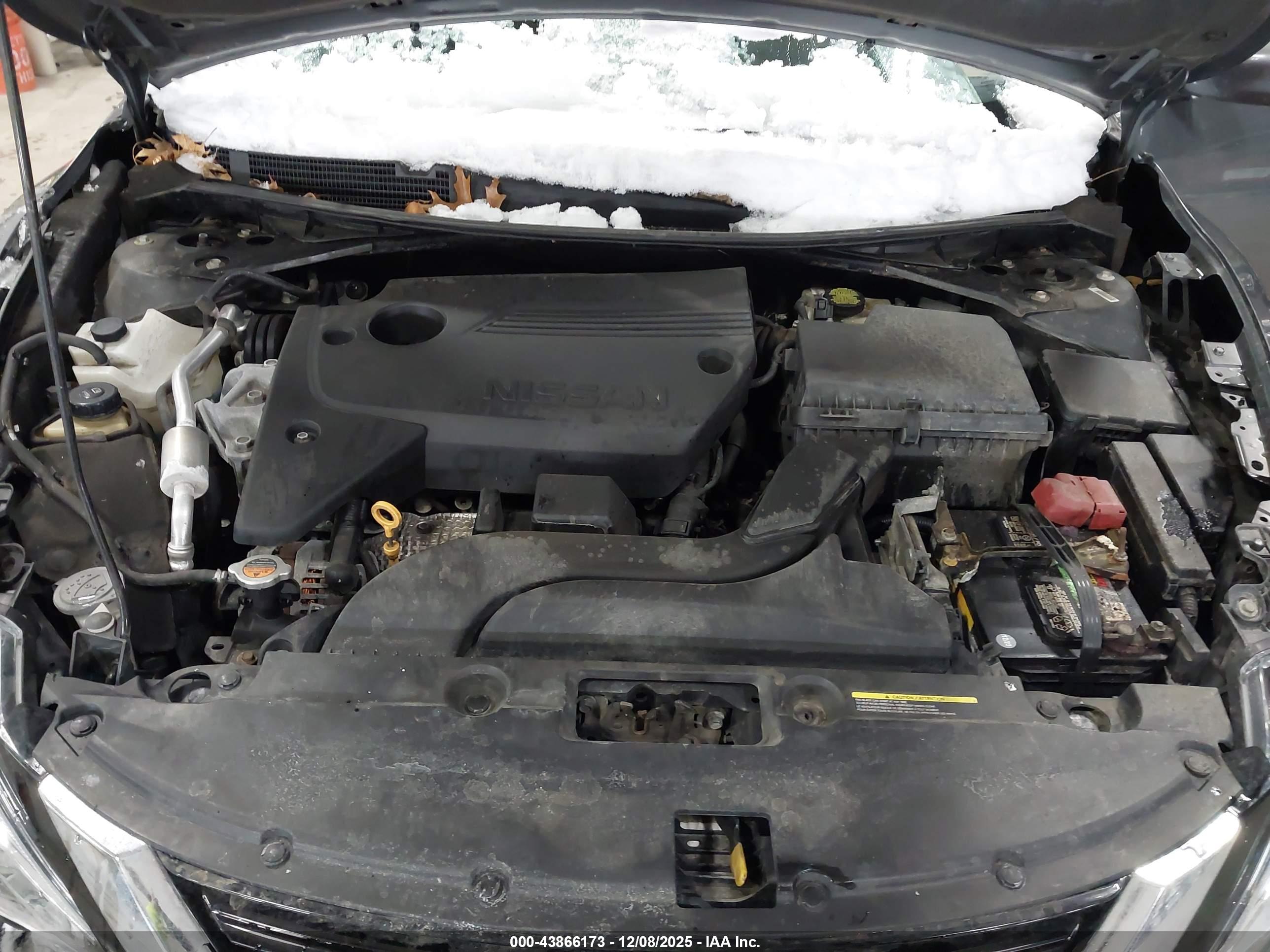 NISSAN ALTIMA image 10