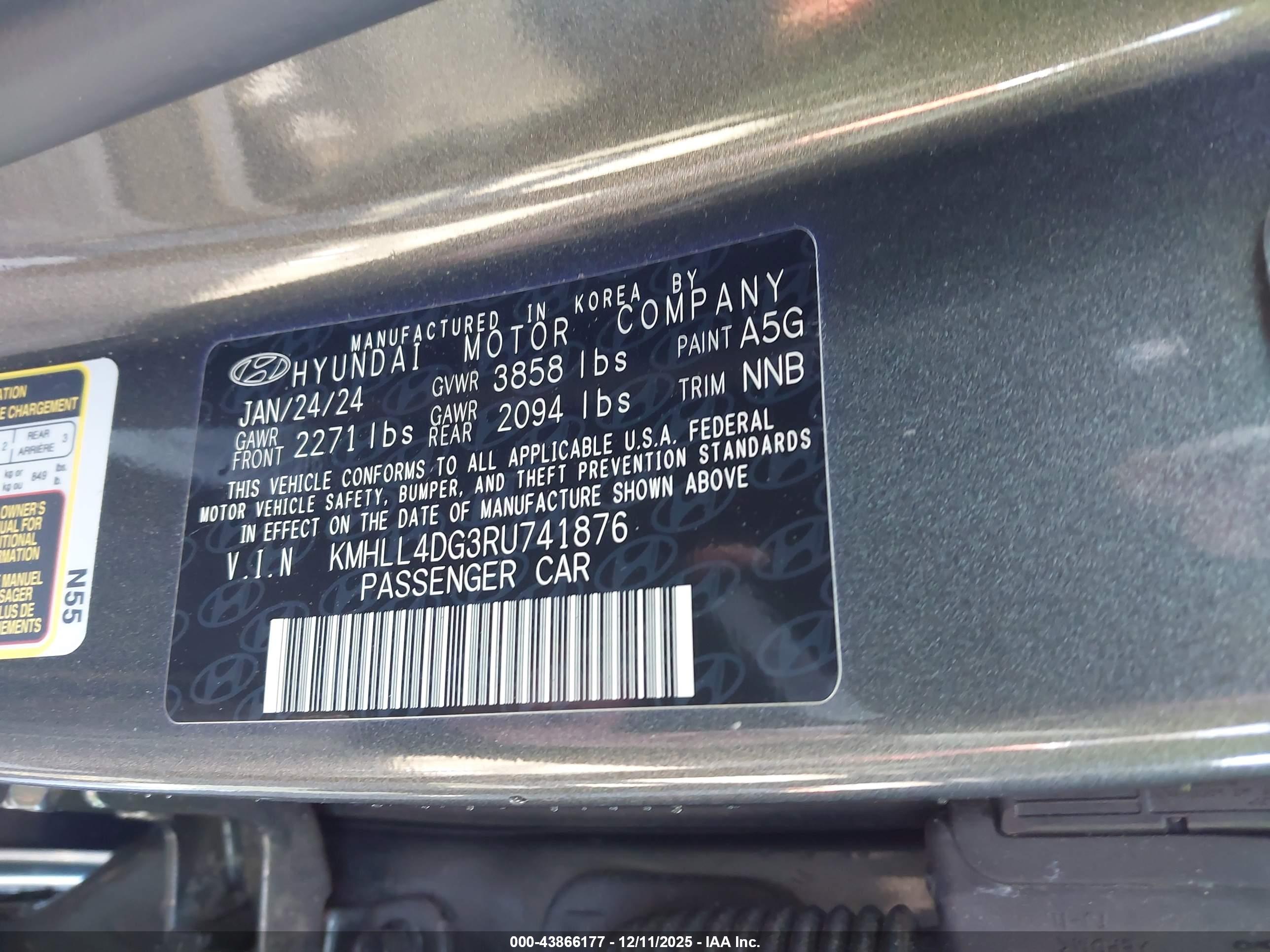 HYUNDAI ELANTRA image 9
