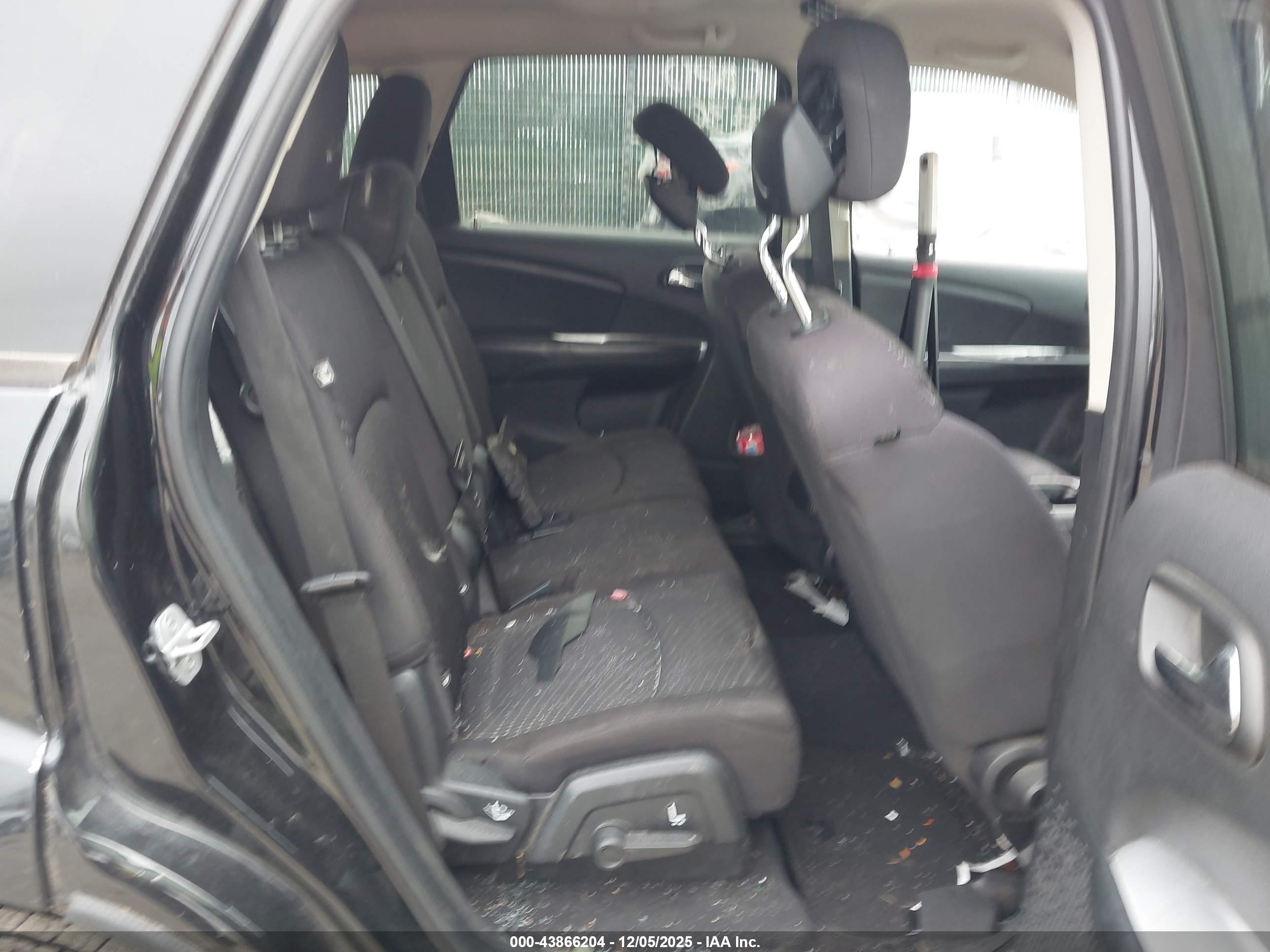 DODGE JOURNEY image 8