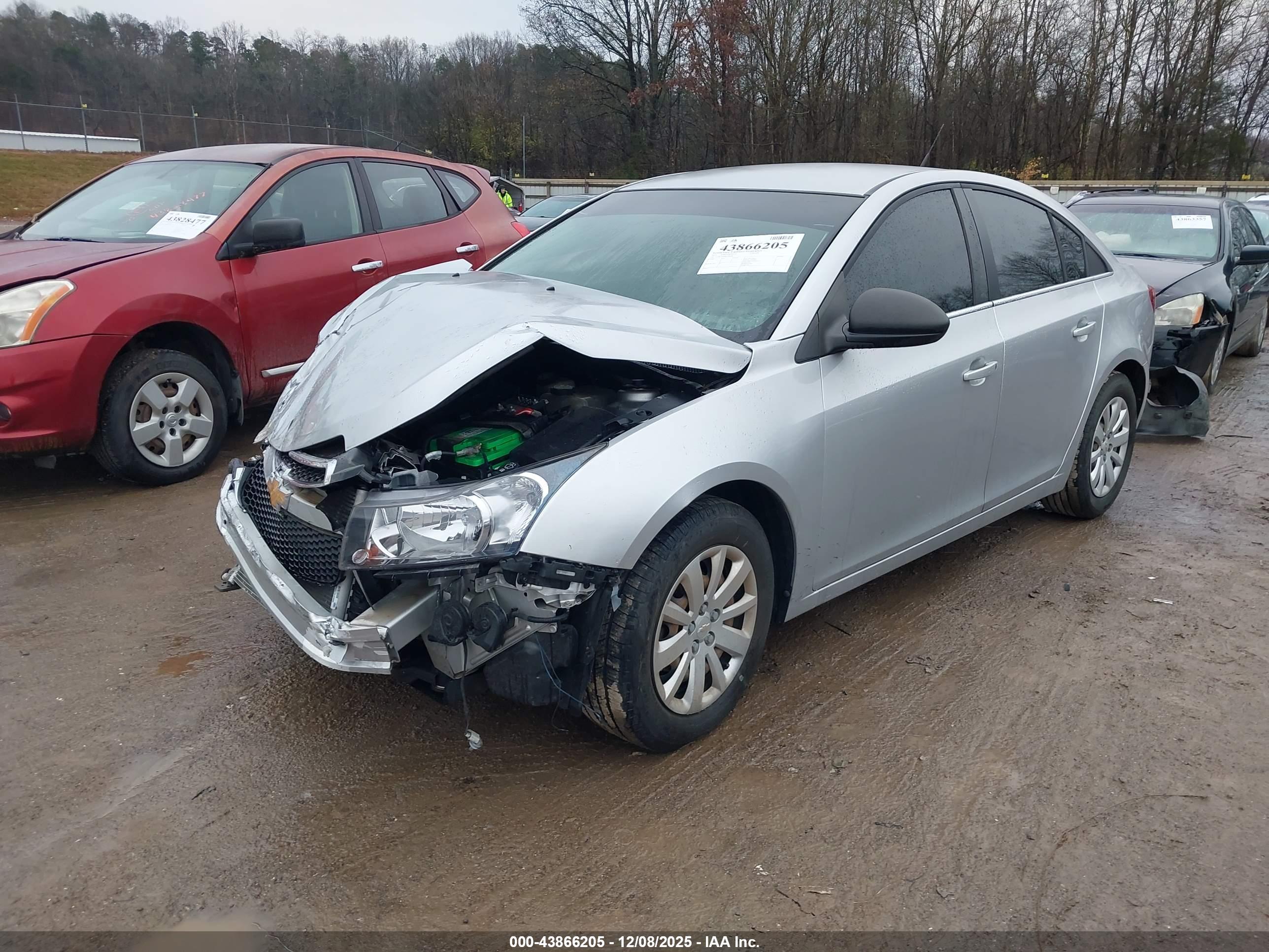 CHEVROLET CRUZE image 2