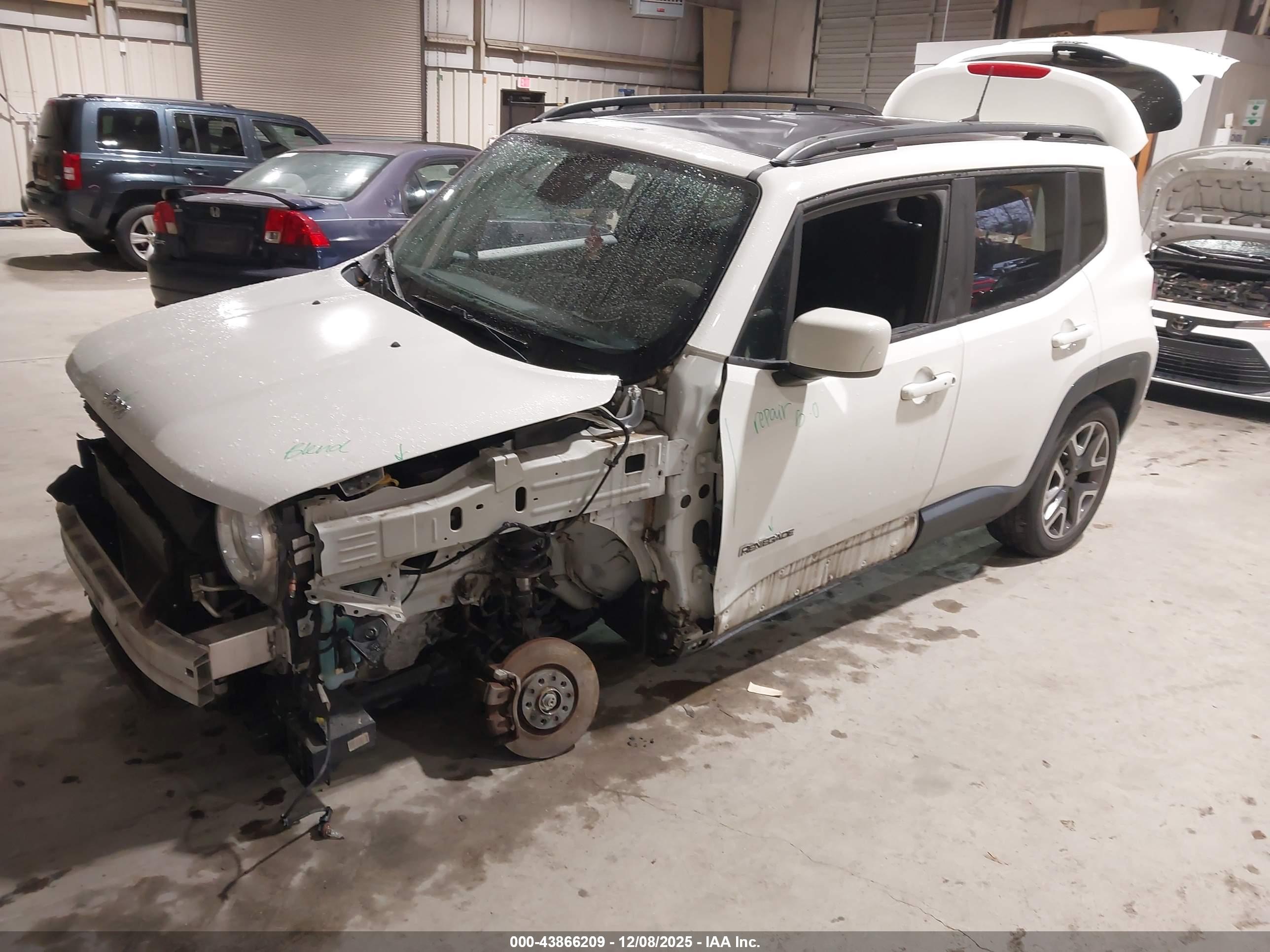 JEEP RENEGADE image 2