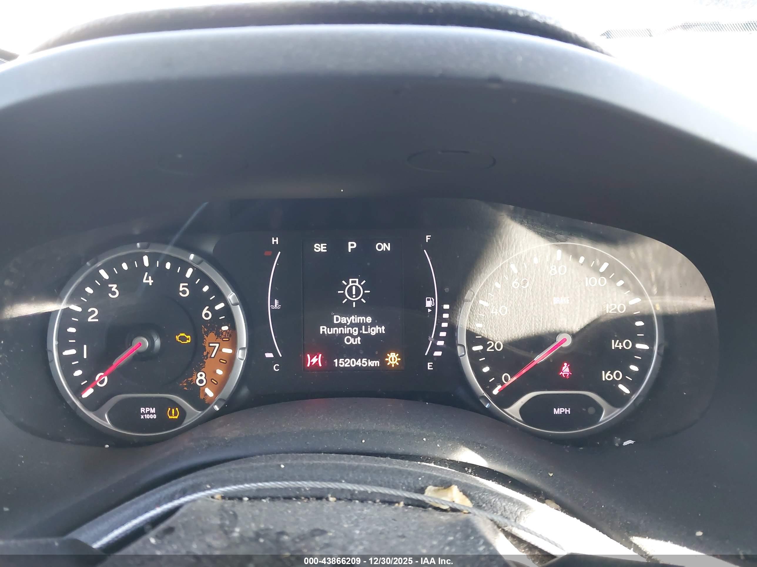 JEEP RENEGADE image 7