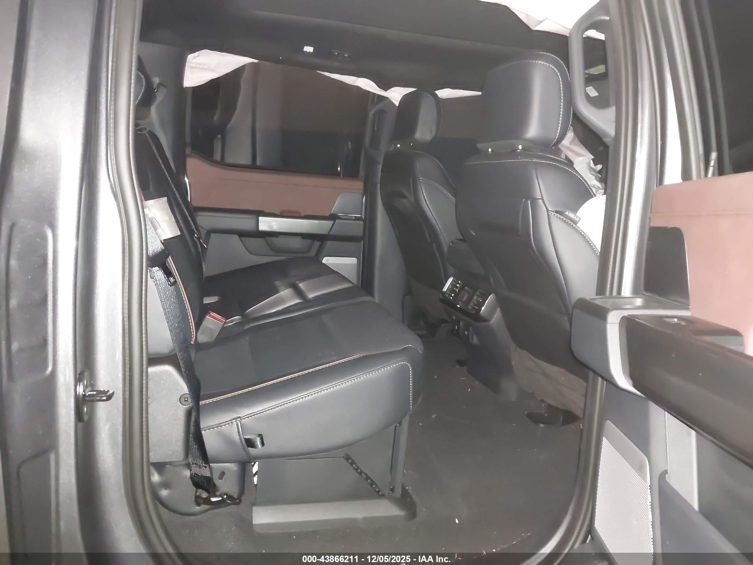 FORD F-150 image 8