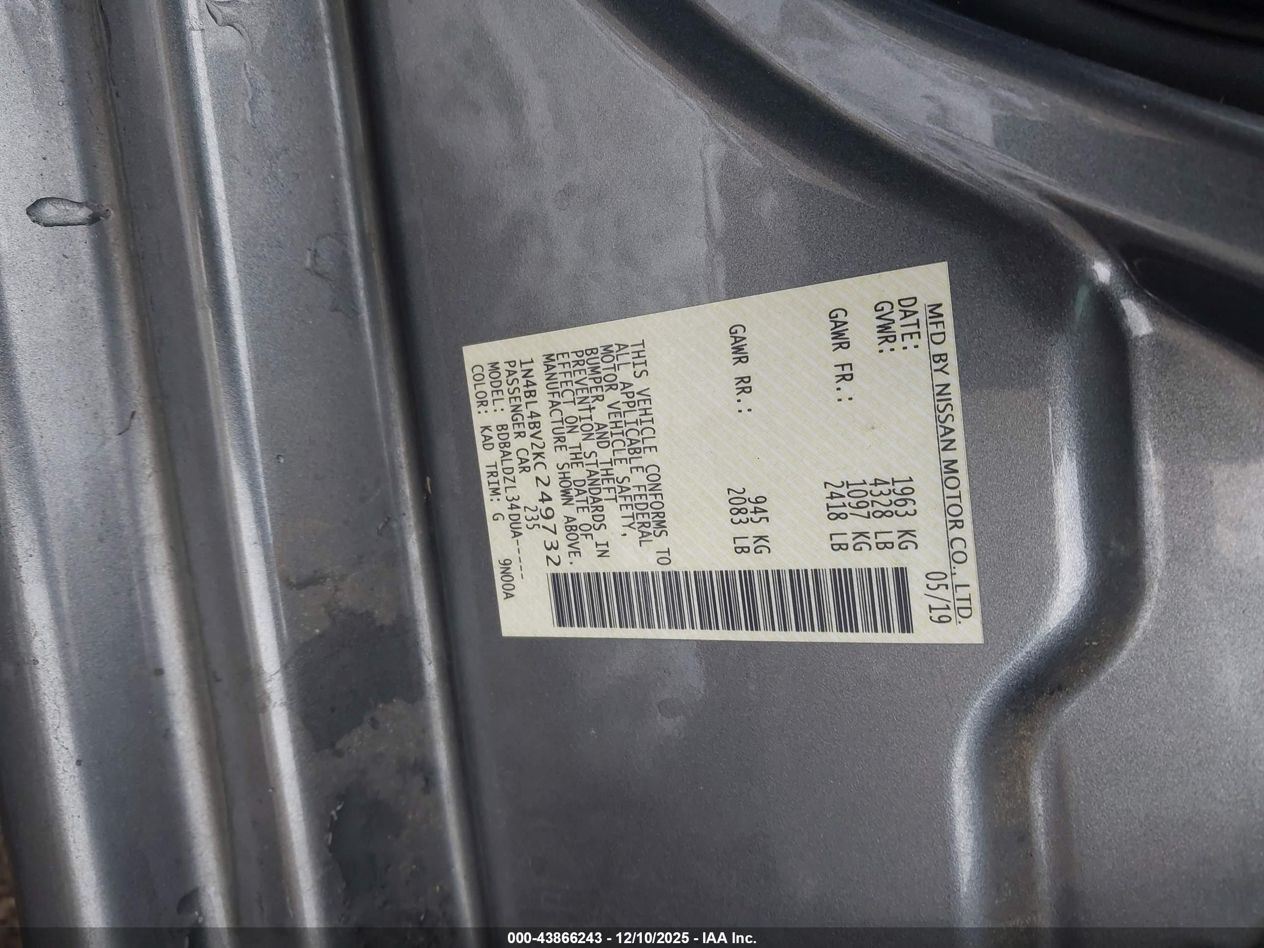 NISSAN ALTIMA image 9