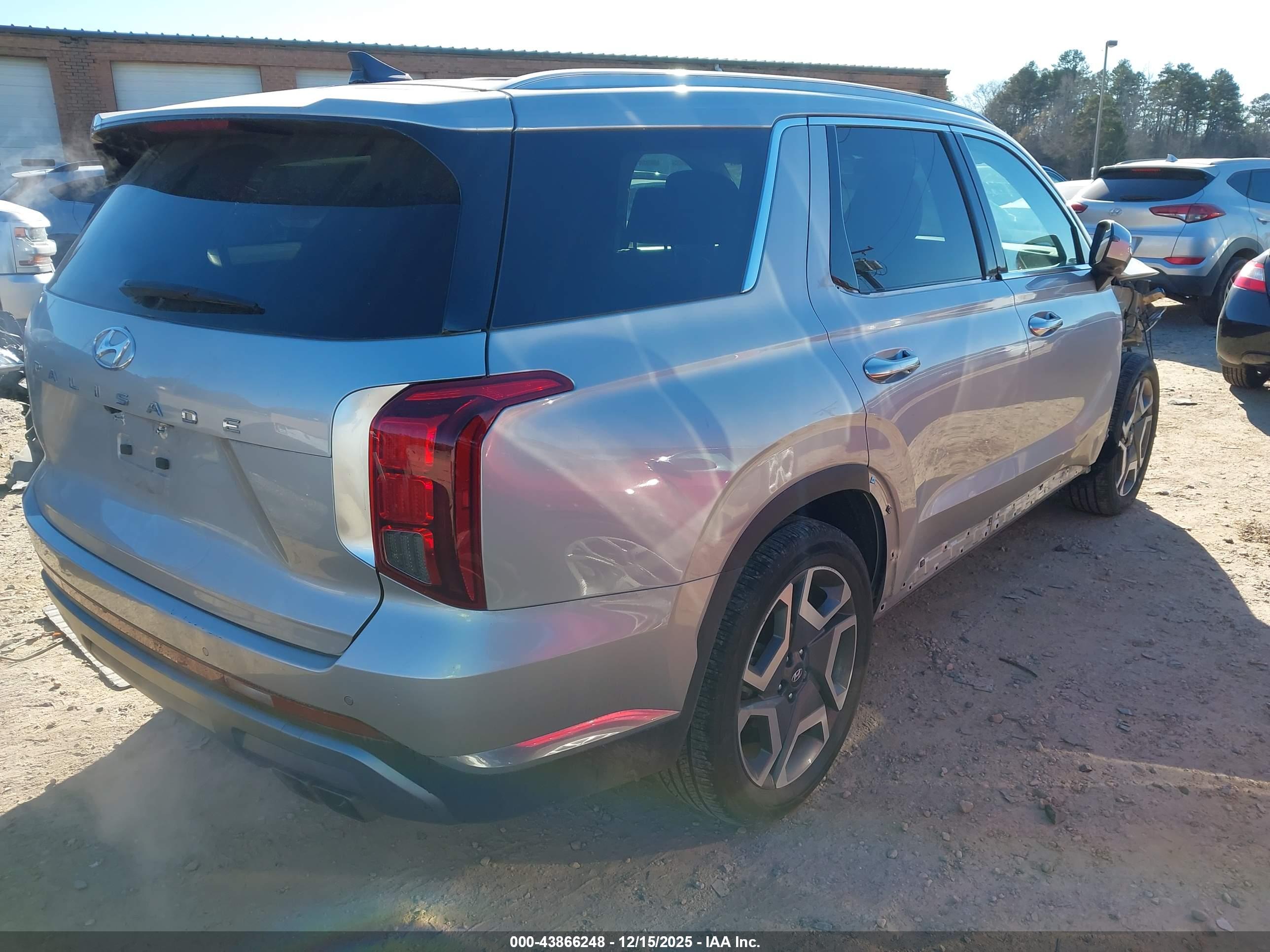 HYUNDAI PALISADE image 4