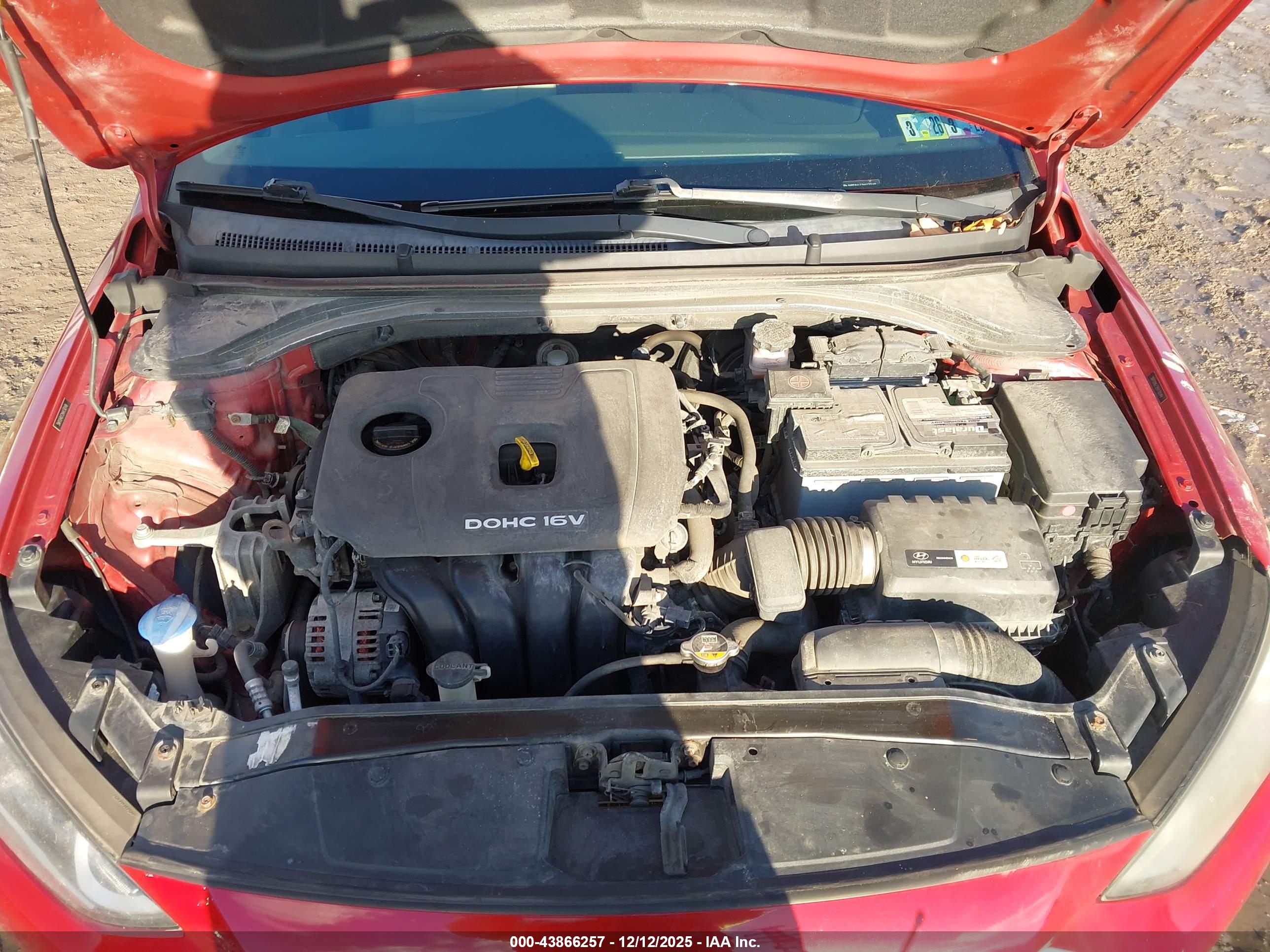 HYUNDAI ELANTRA image 10
