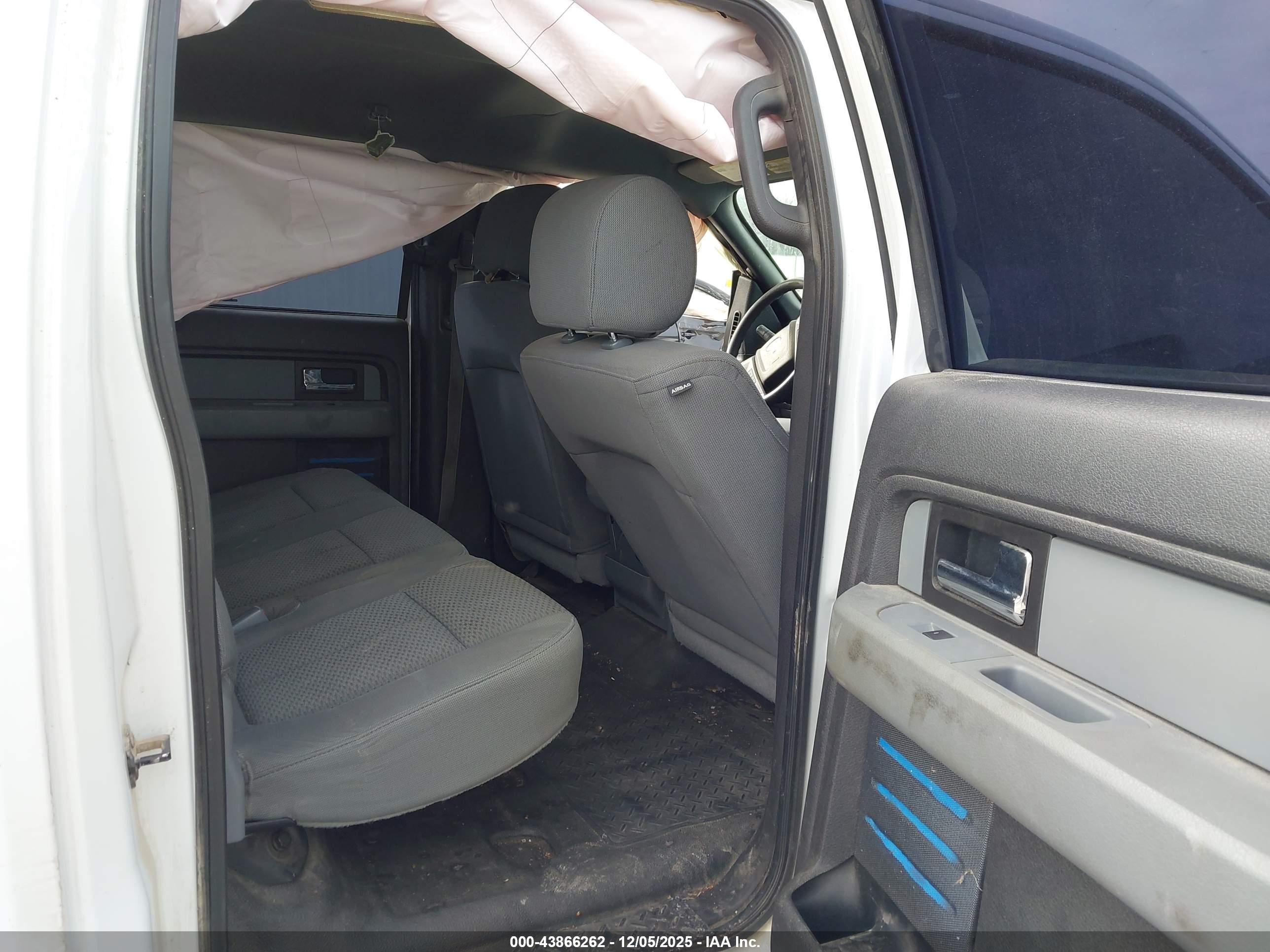 FORD F-150 image 8