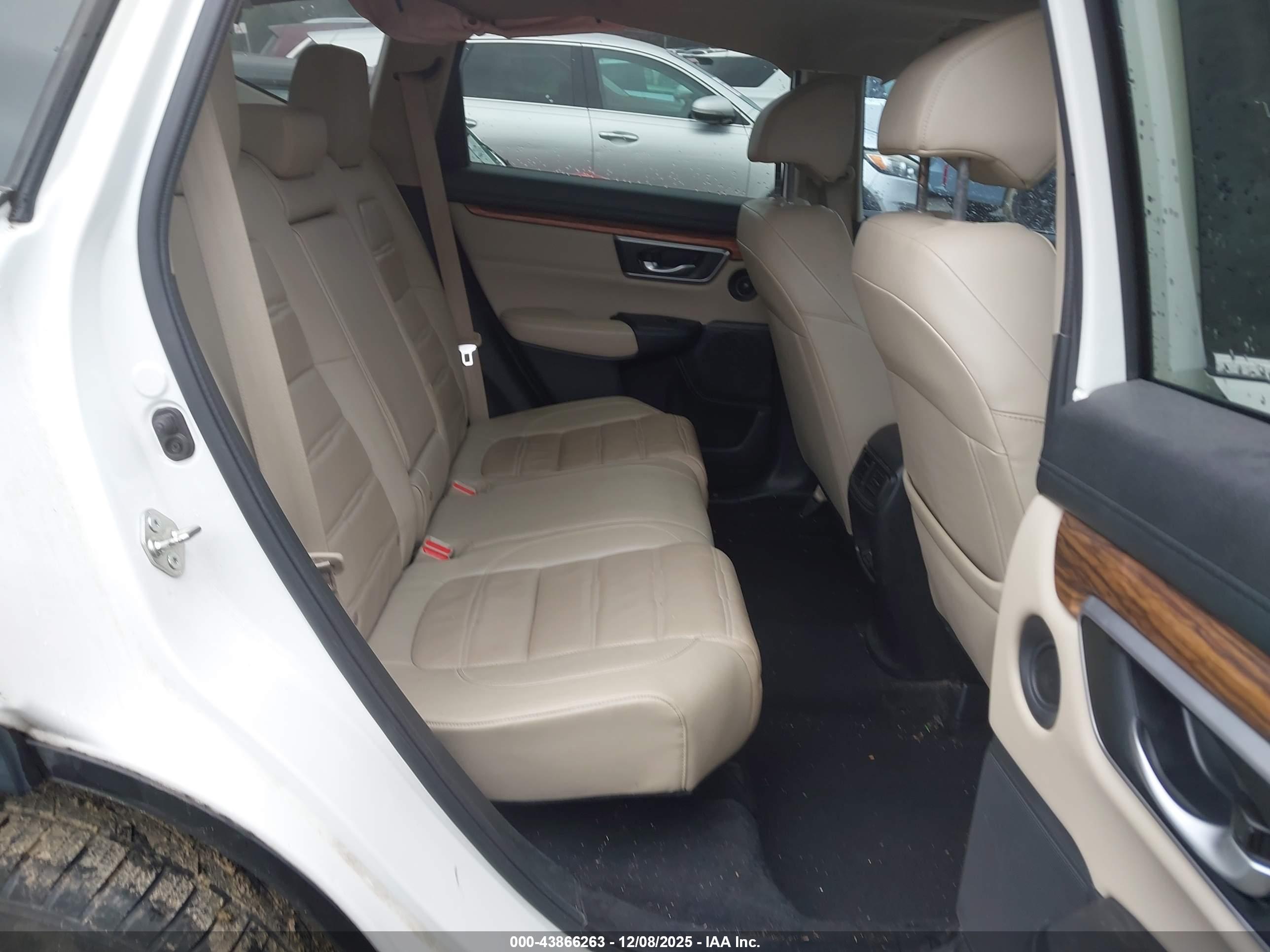 HONDA CR-V image 8