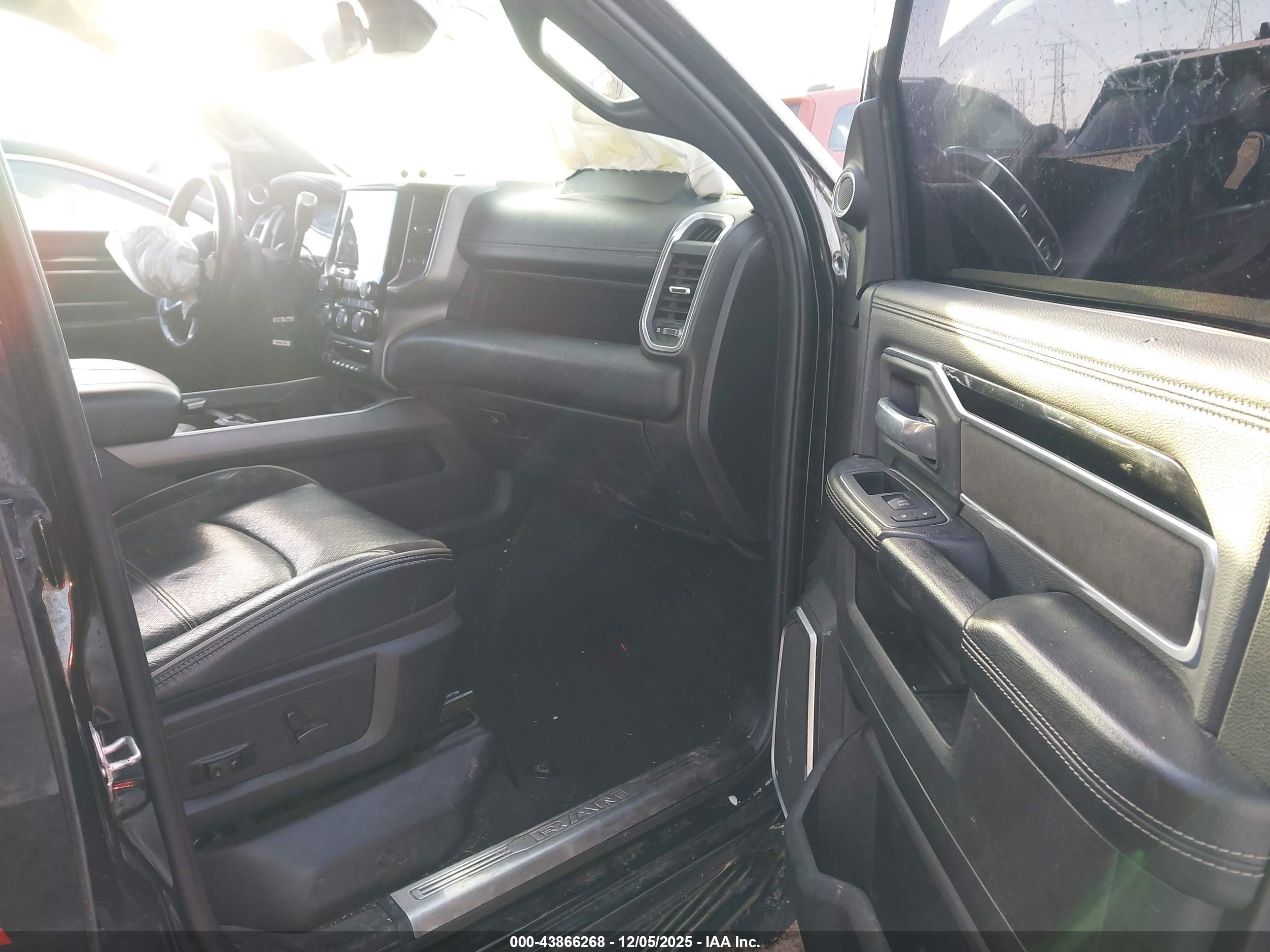 RAM 2500 image 5