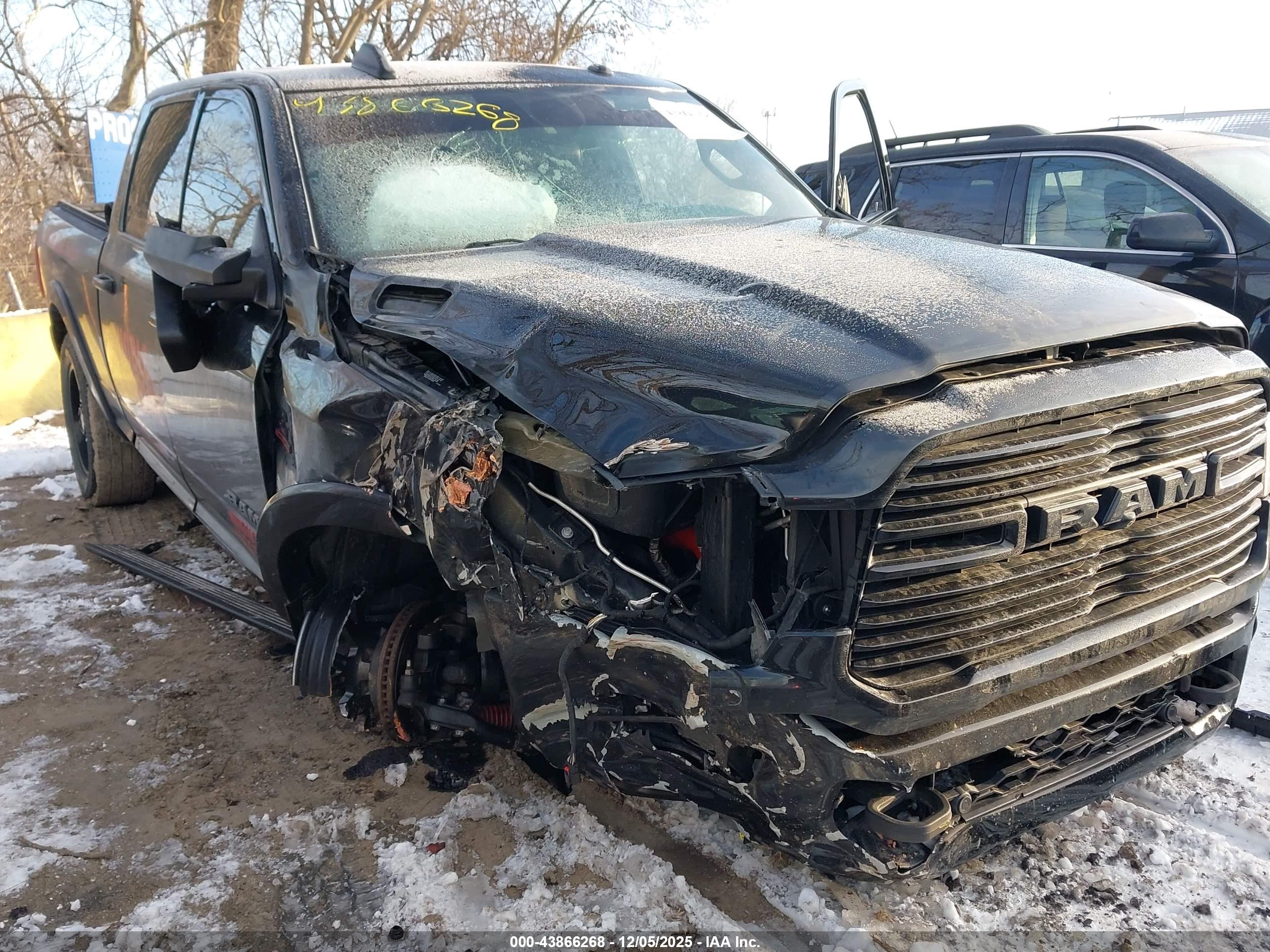 RAM 2500 image 6