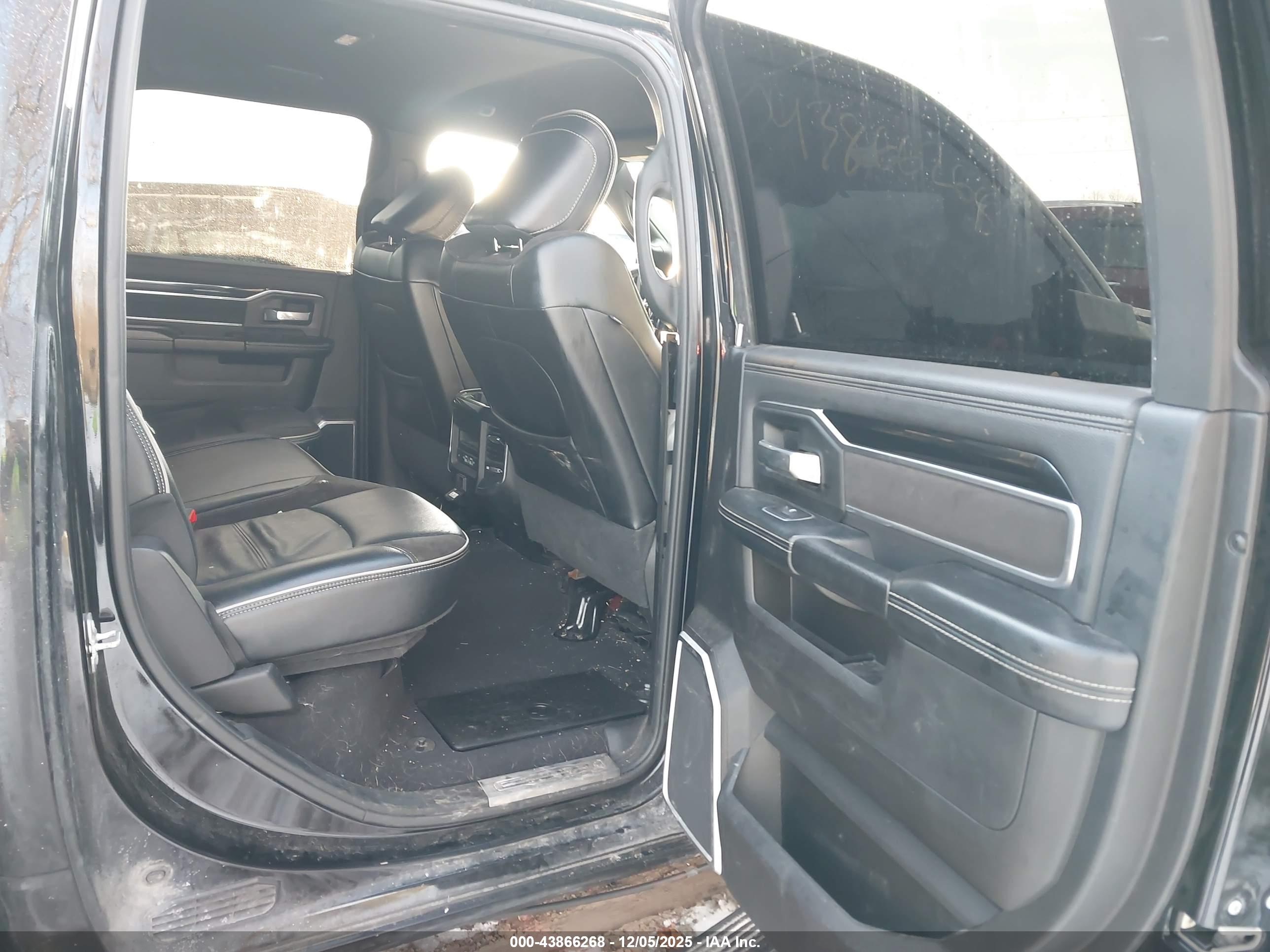 RAM 2500 image 8