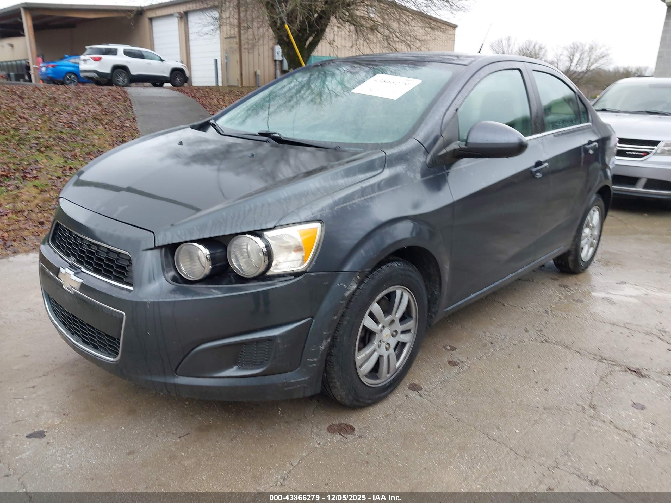 CHEVROLET SONIC image 2