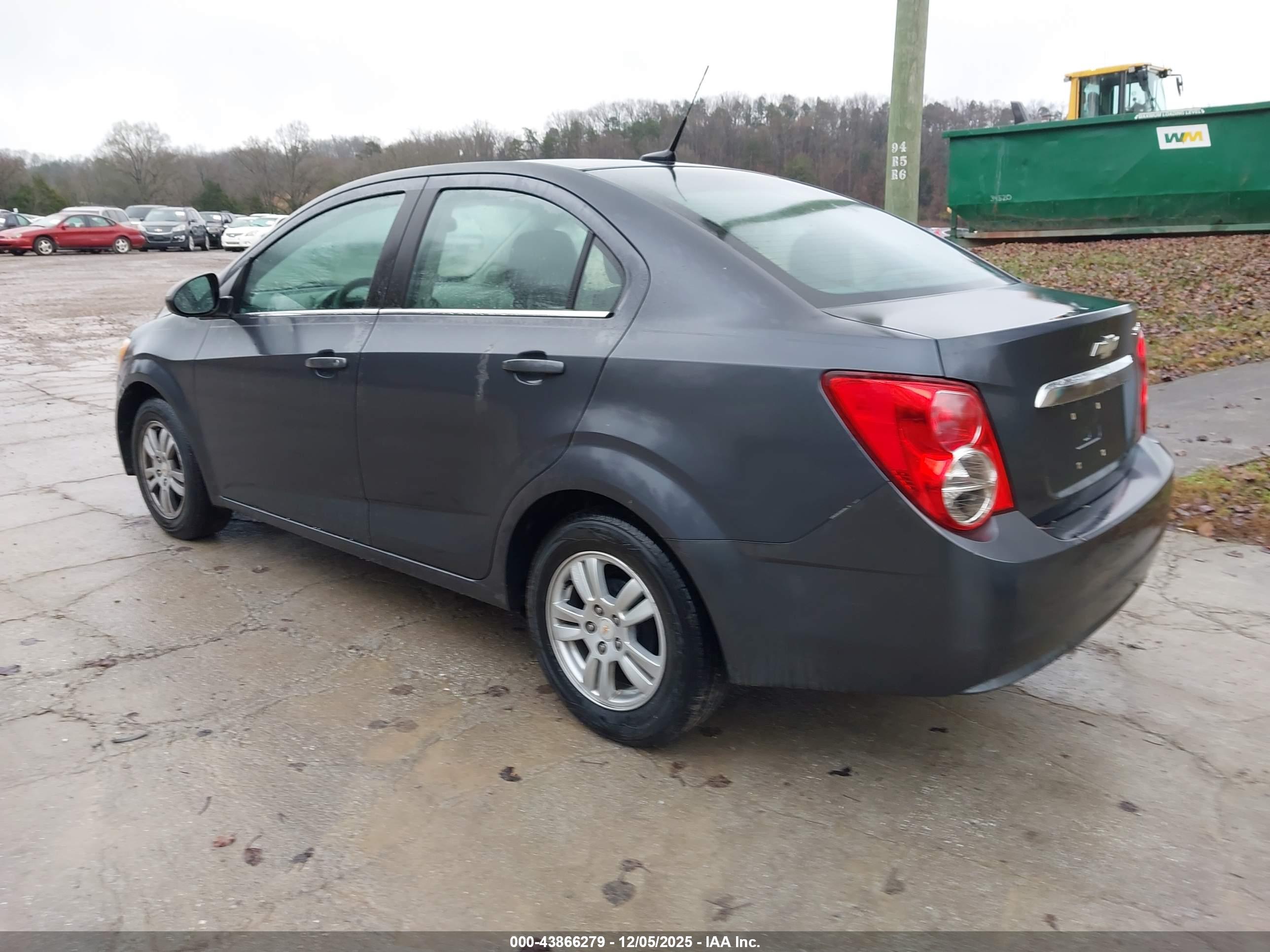 CHEVROLET SONIC image 3