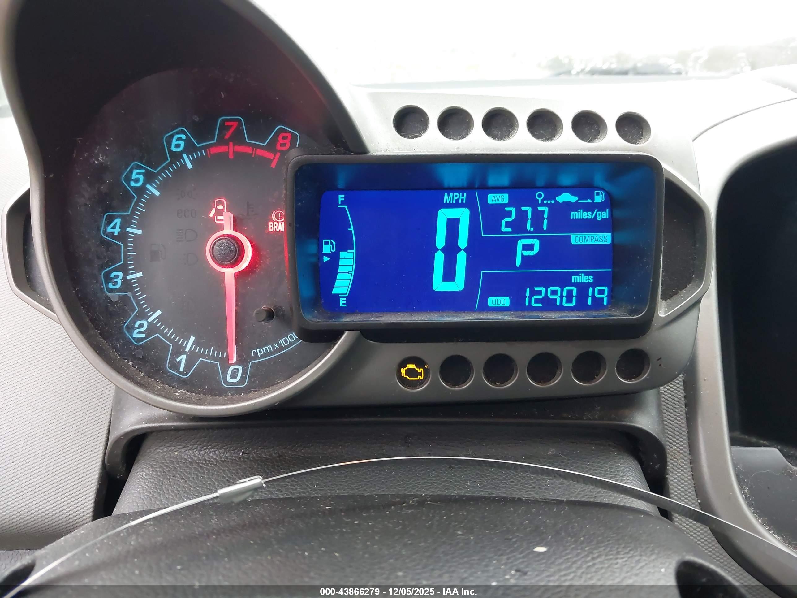 CHEVROLET SONIC image 7