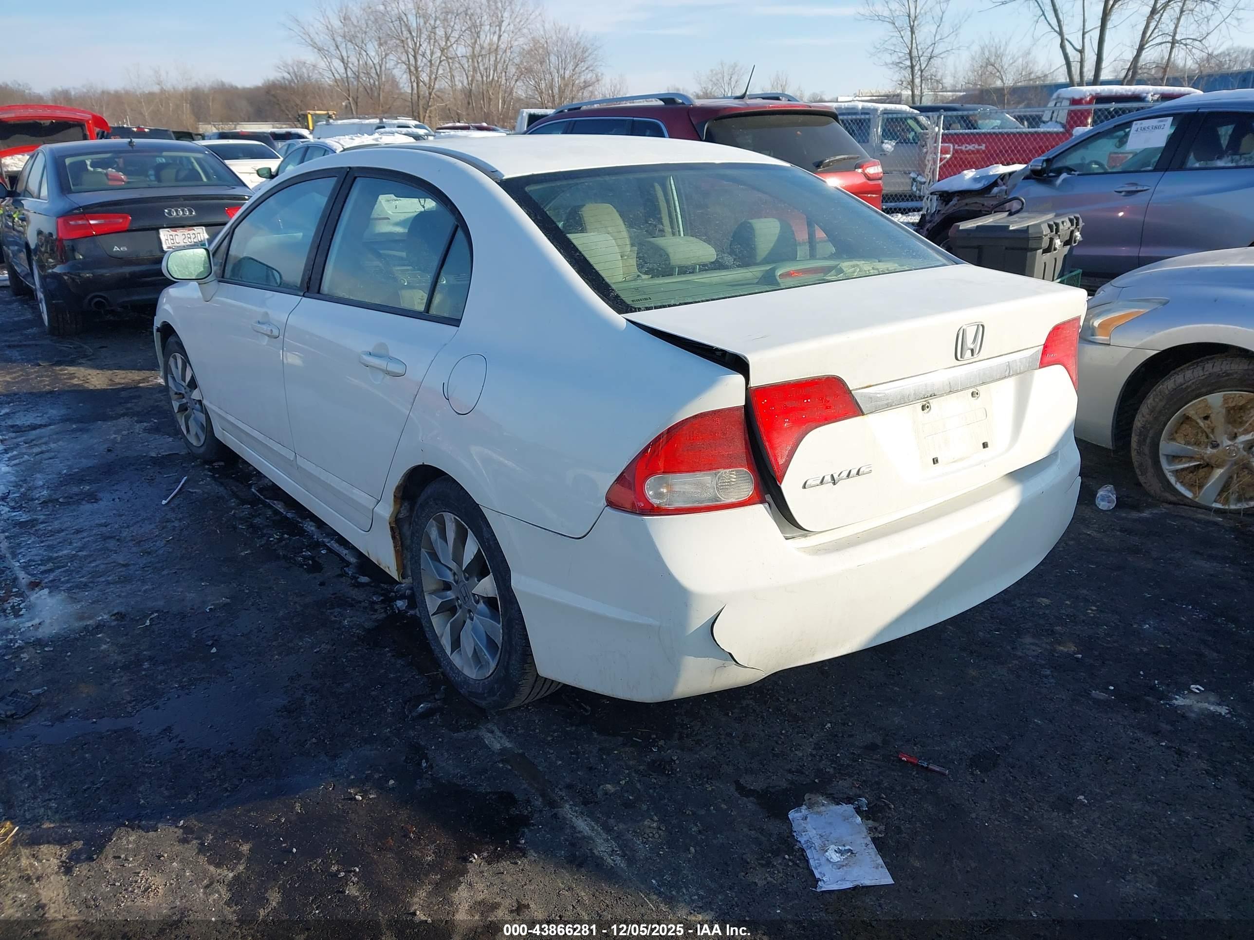 HONDA CIVIC image 3