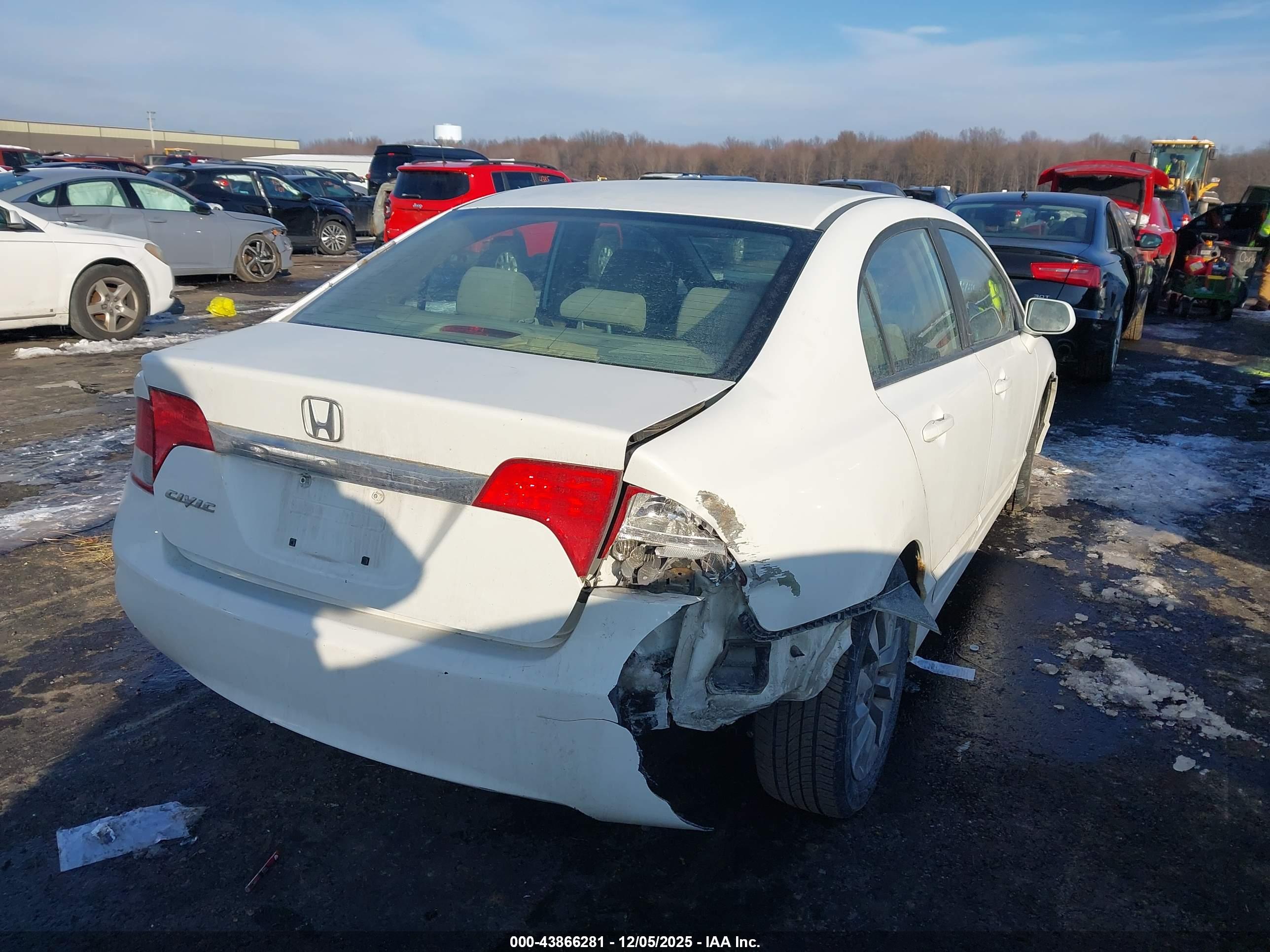 HONDA CIVIC image 4