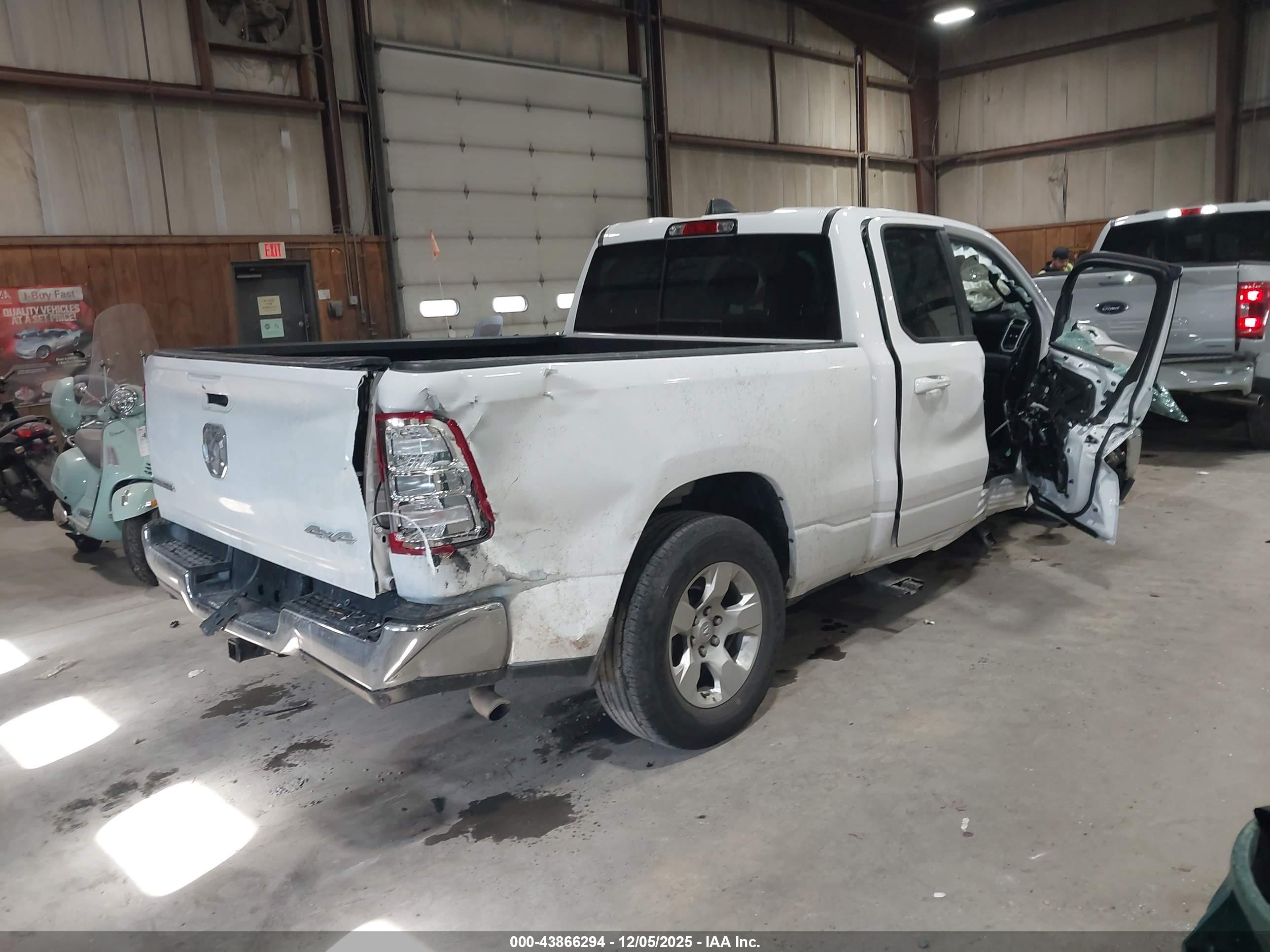 RAM 1500 image 4